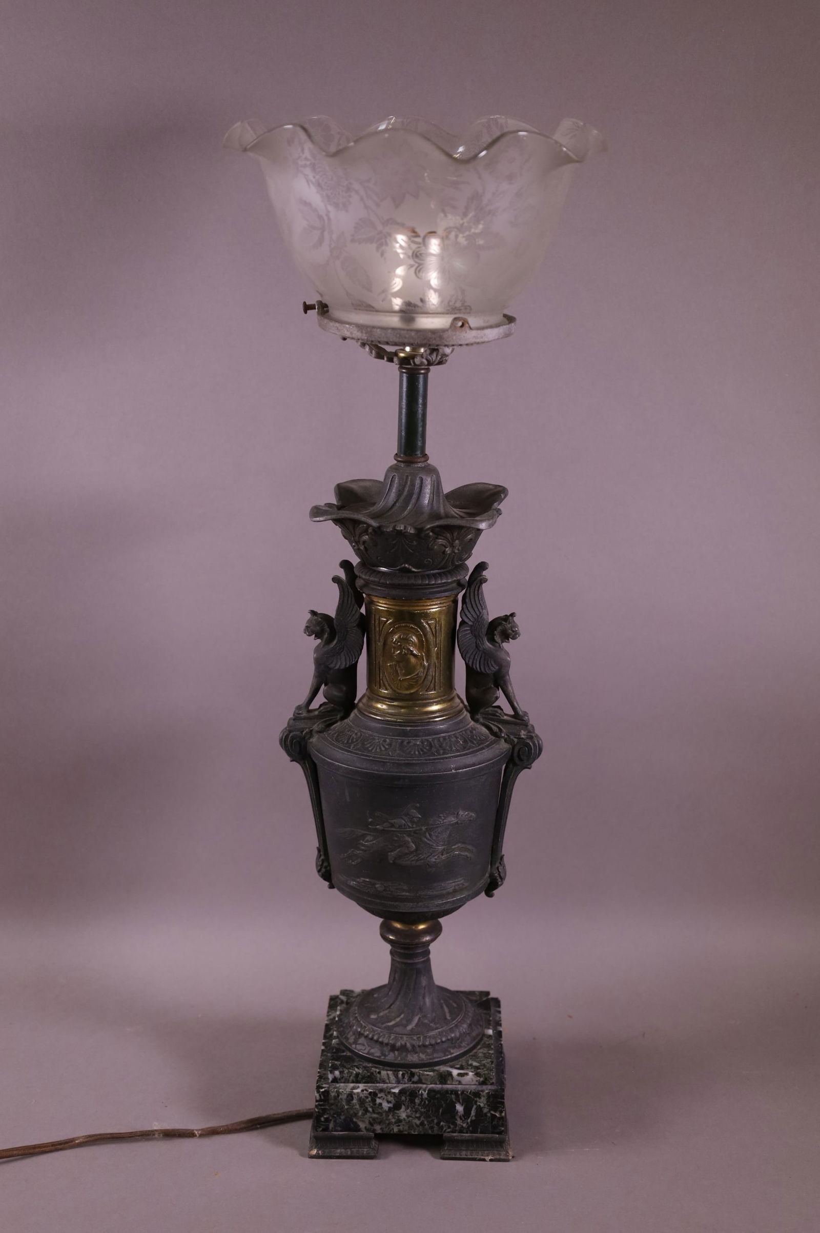 VICTORIAN EGYPTIAN REVIVAL TABLE LAMP (1 of 4)