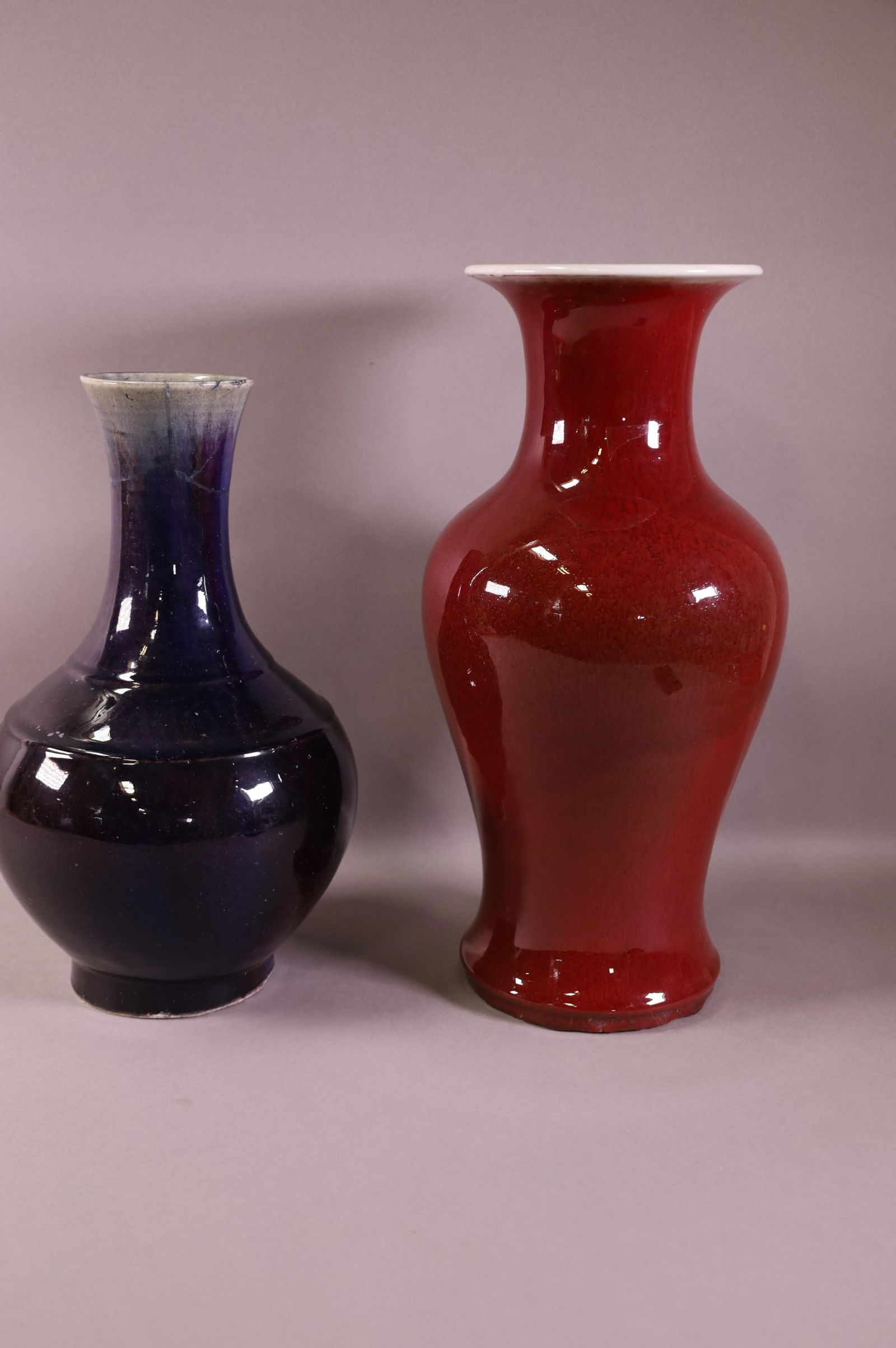 TWO CHINESE PORCELAIN VASES (1 of 4)