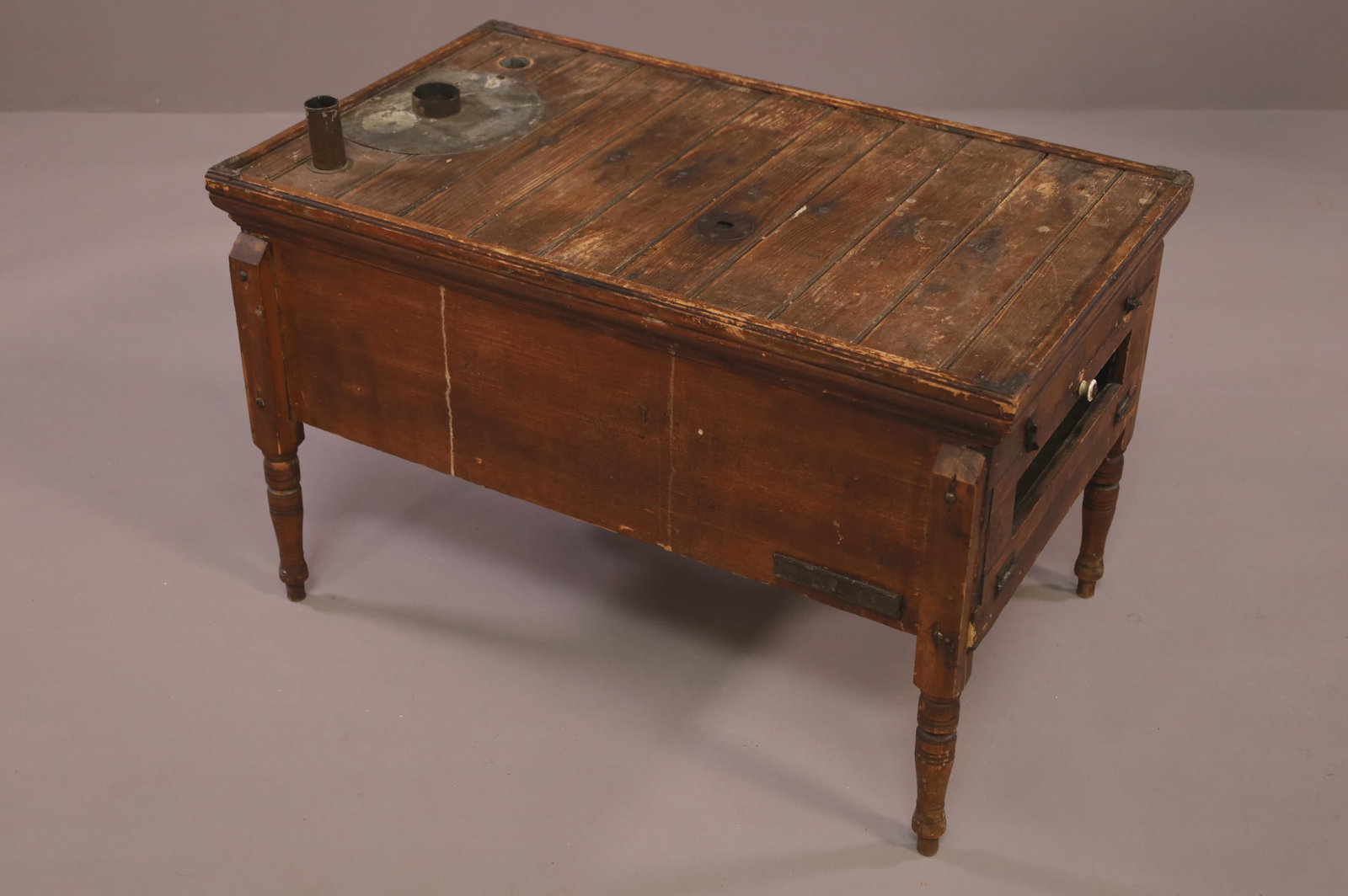 ANTIQUE PRAIRIE STATE INCUBATOR: No 2 BABY CHICK INCUBATOR, PAT. 1880s. THIS ITEM EXCEEDS SIZE LIMITATIONS FOR IN HOUSE SHIPPING.