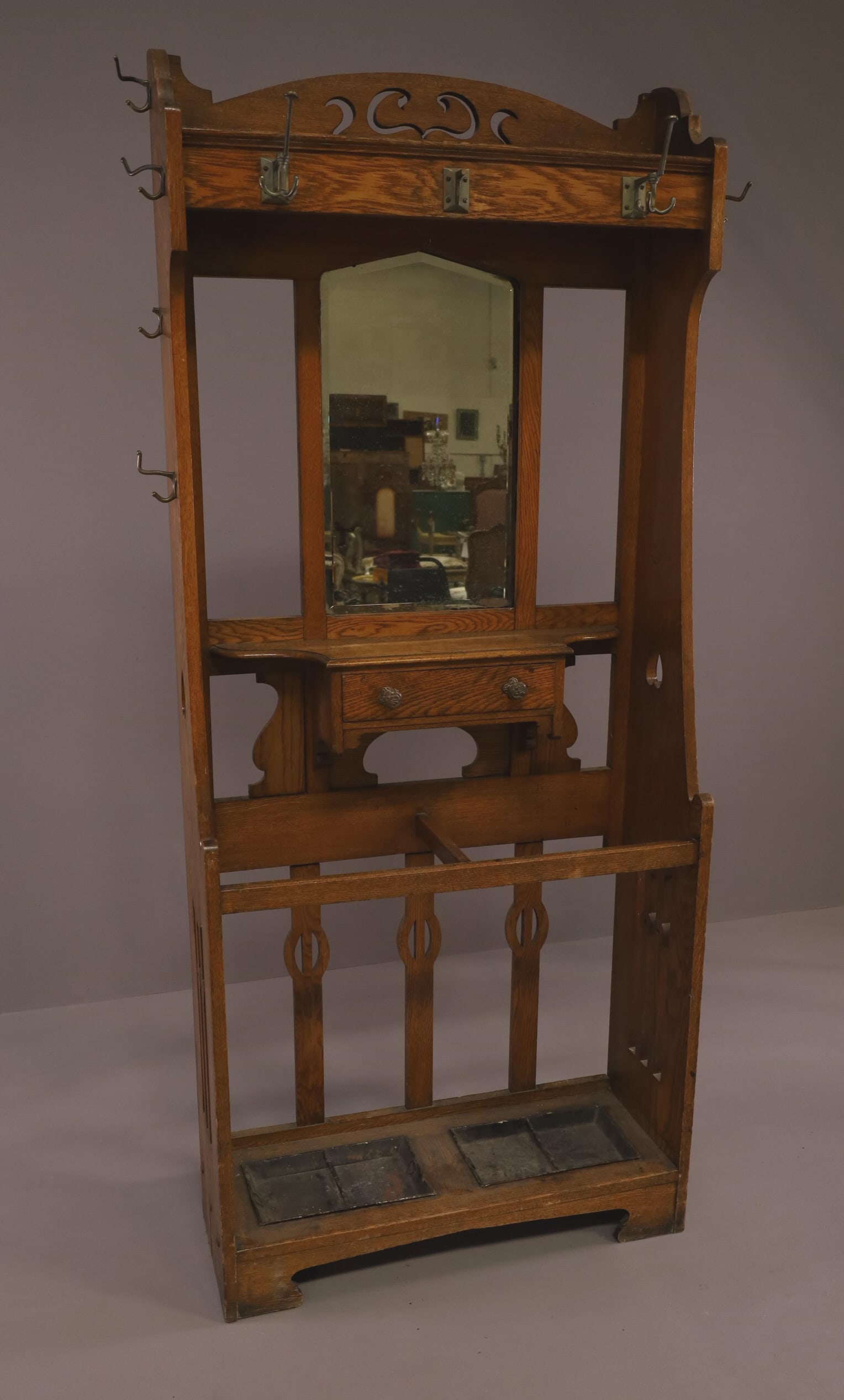 UNUSUAL ENGLISH ARTS & CRAFTS OAK HALLTREE (1 of 5)