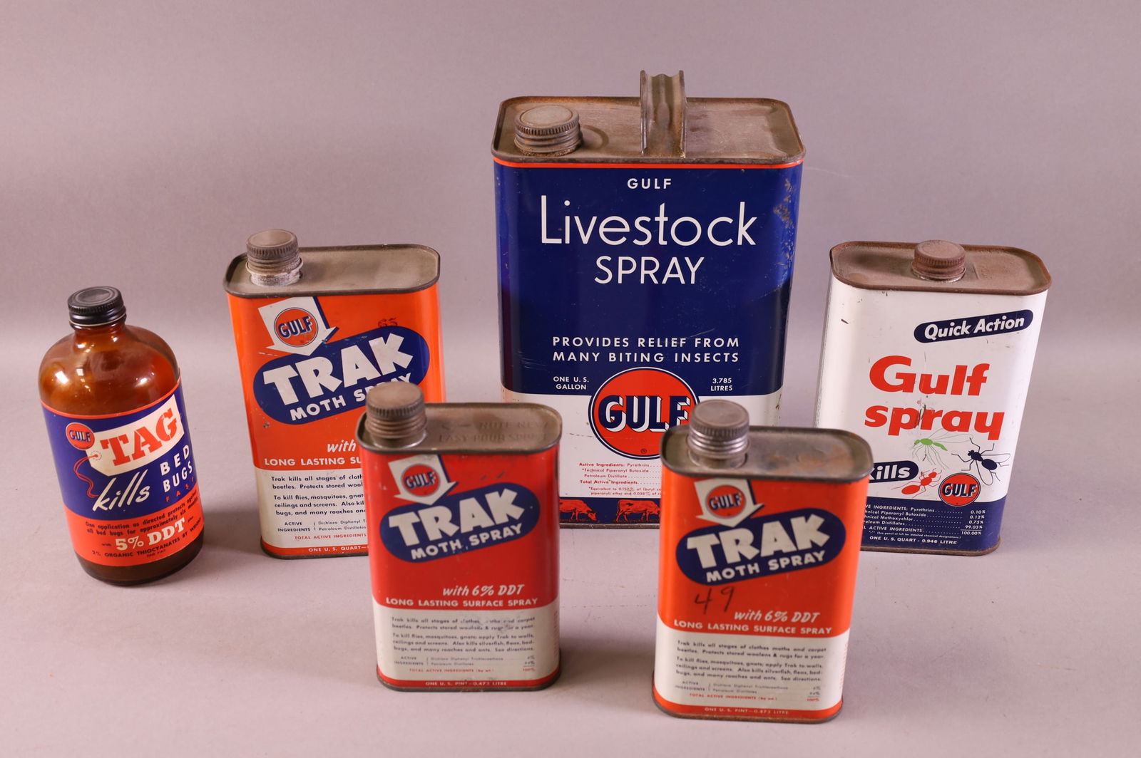 LOT OF GULF CANS & BOTTLES (1 of 2)