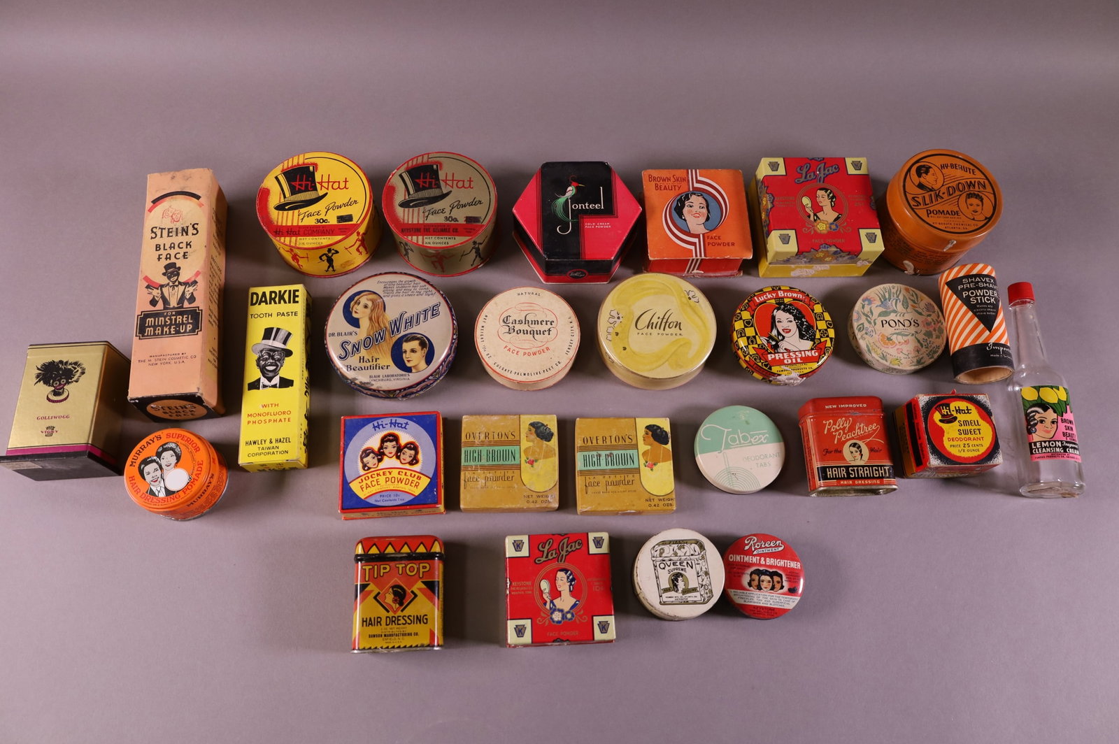 COLLECTION OF VINTAGE HEALTH & BEAUTY ITEMS: SMALL TINS, BOXES, & BOTTLES.