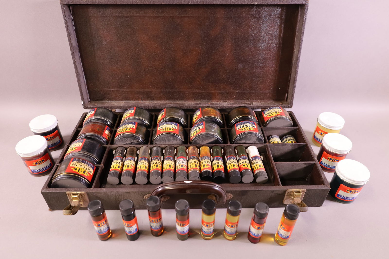 TRC SALESMAN SAMPLE OIL BOTTLES (1 of 2)
