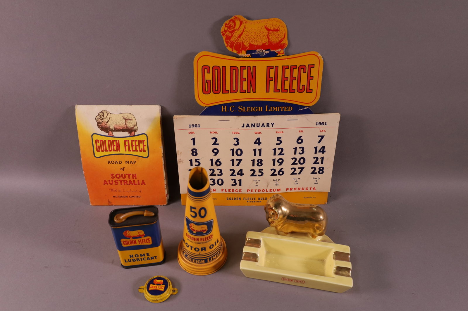 LOT OF GOLDEN FLEECE MOTOR OIL ITEMS (1 of 3)