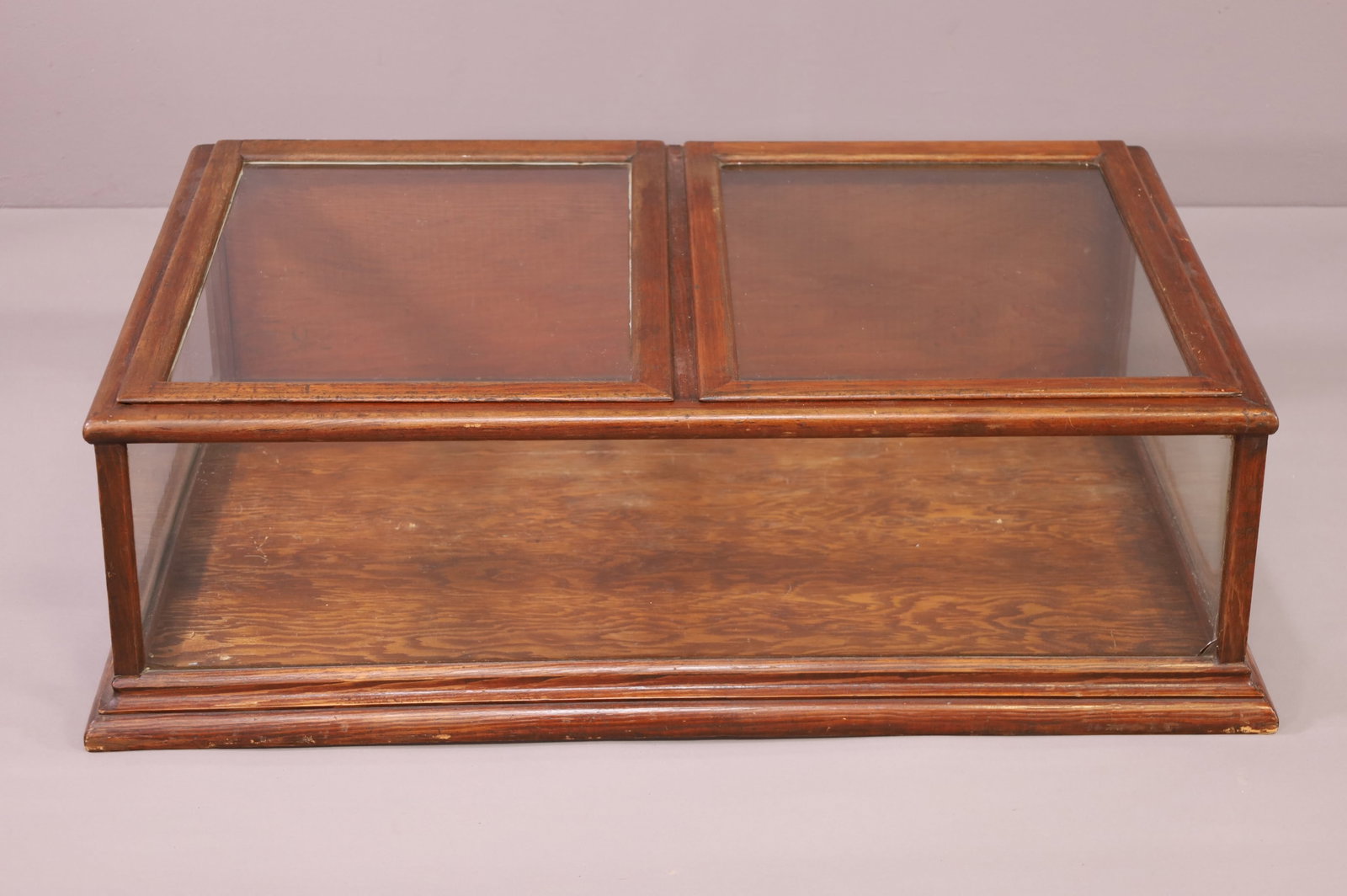 ANTIQUE GENERAL STORE COUNTER TOP SHOWCASE (1 of 2)