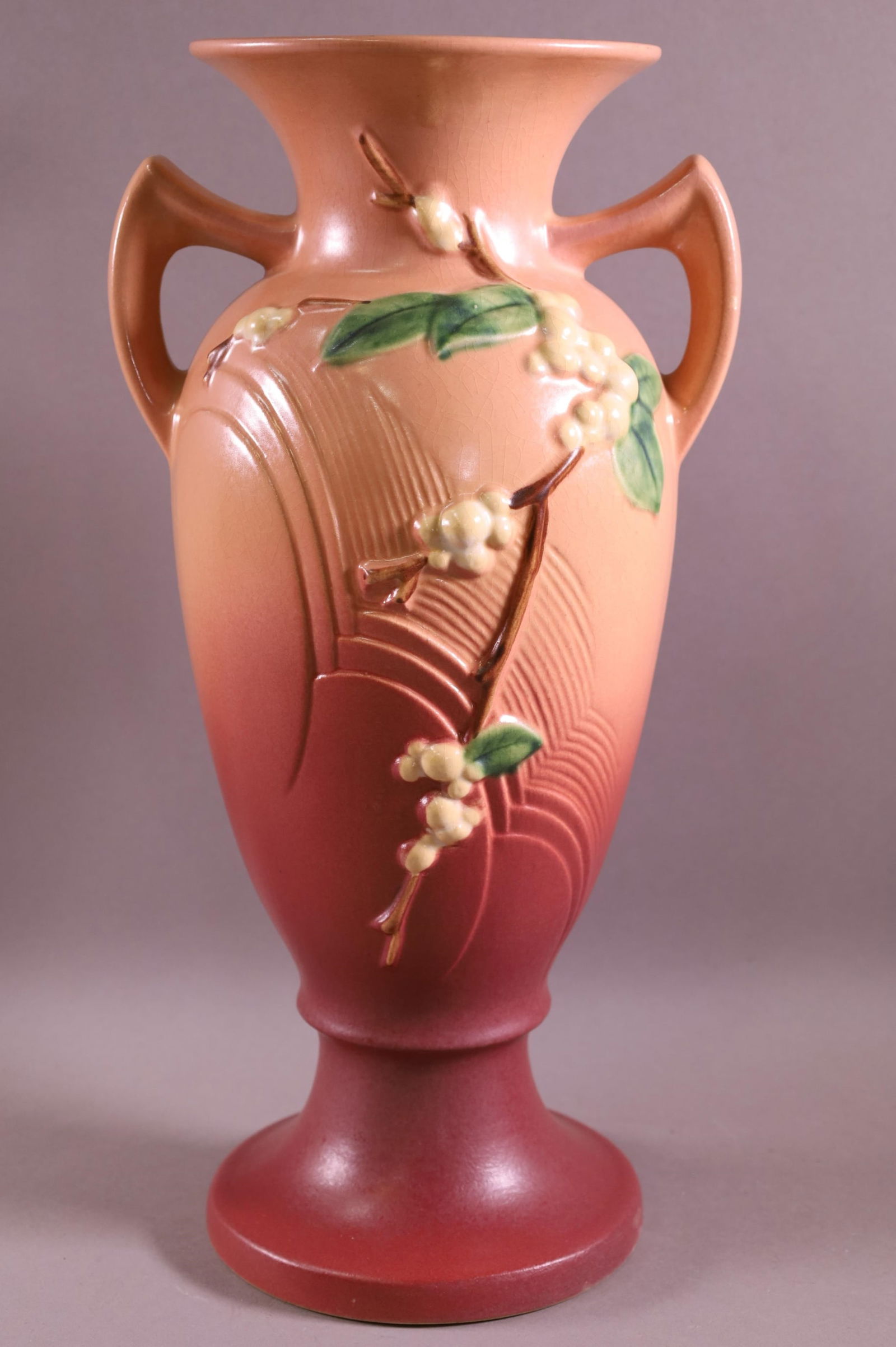 ROSEVILLE SNOWBERRY VASE (1 of 2)