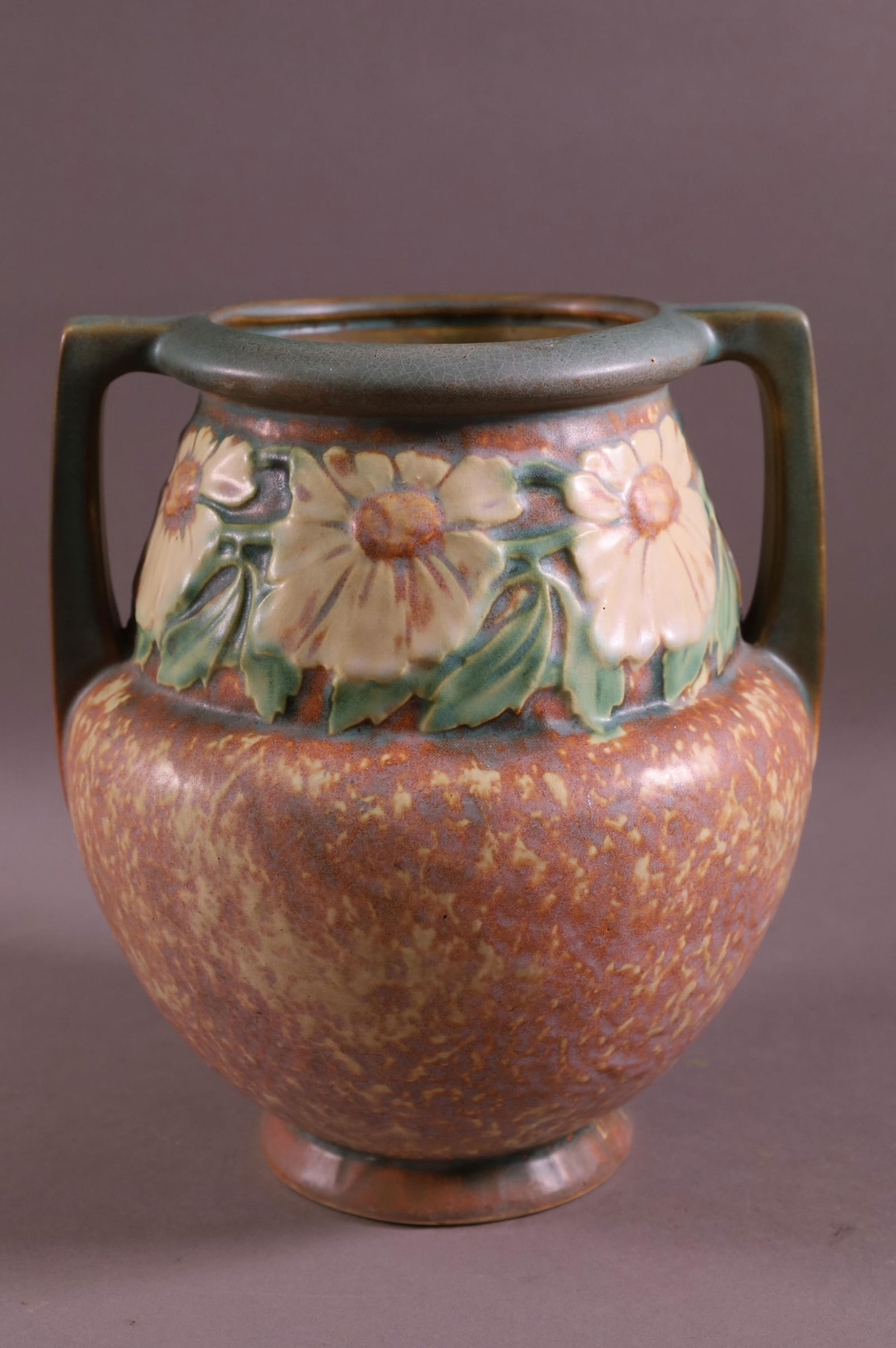 ROSEVILLE DAHLROSE VASE (1 of 2)
