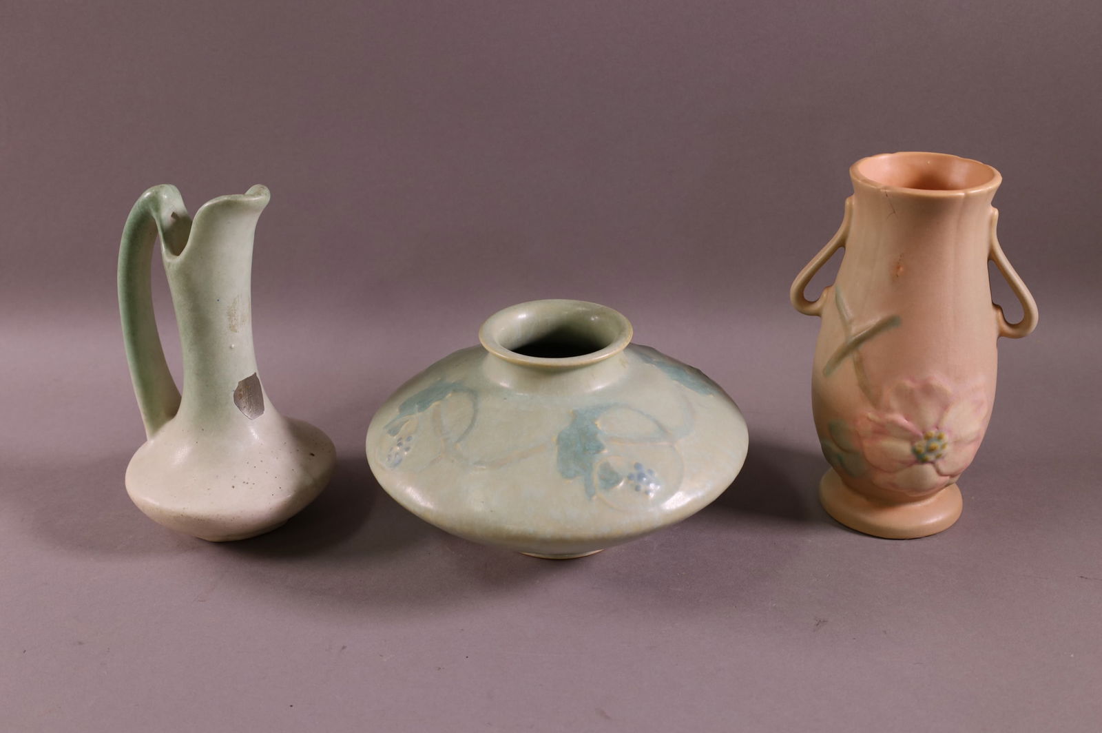 THREE PIECES OF POTTERY (1 of 3)