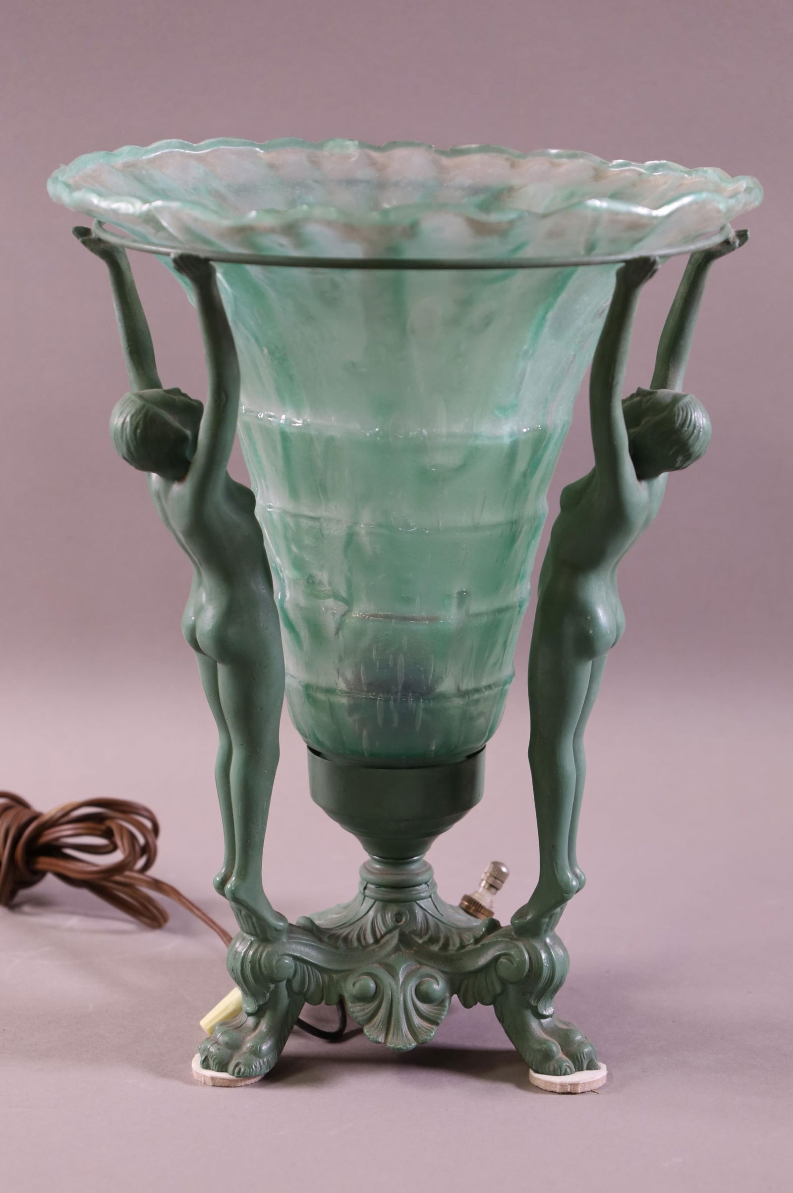 FRANKART STYLE LADY LAMP (1 of 4)