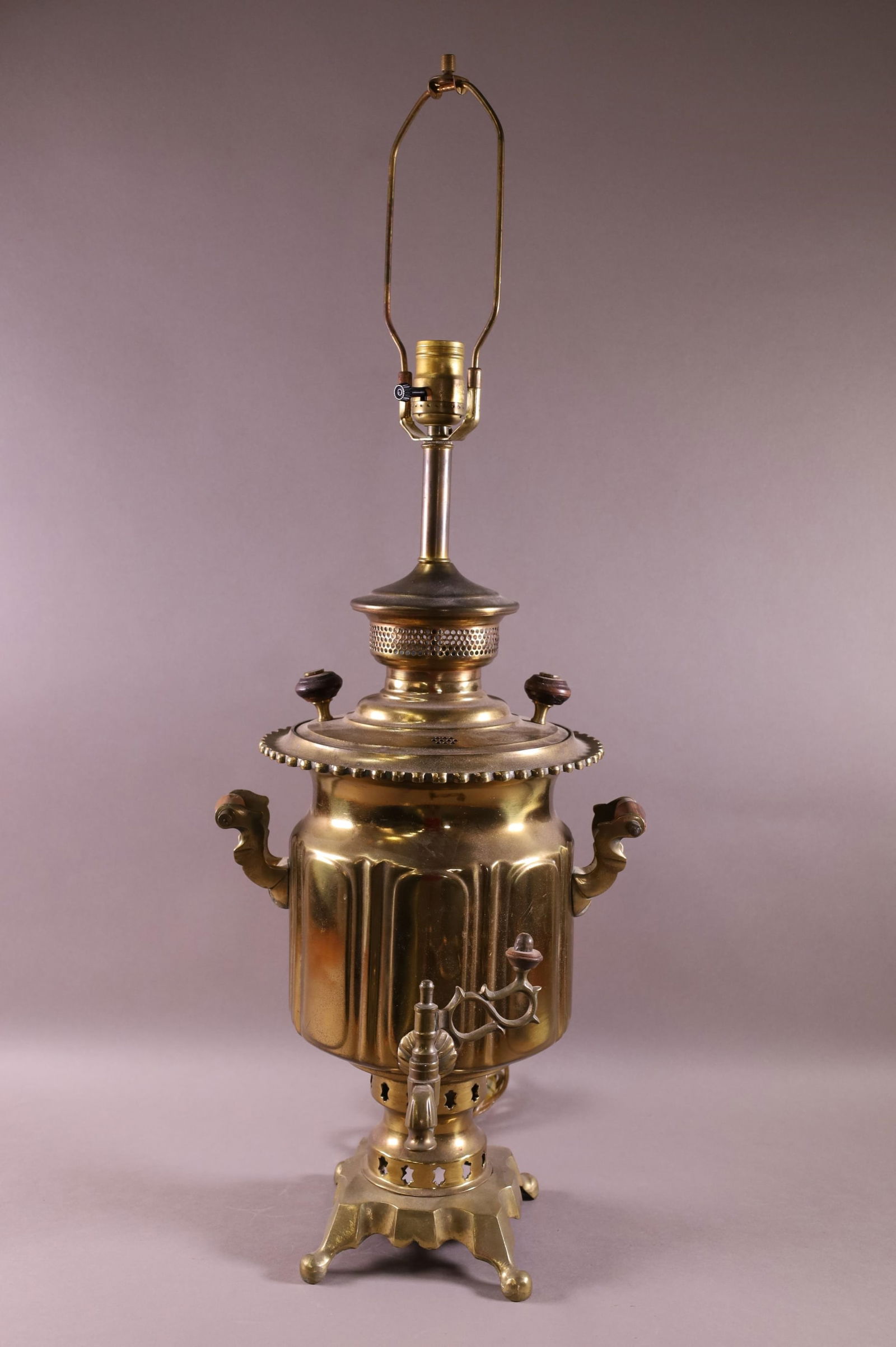 BRASS SAMOVAR LAMP (1 of 2)