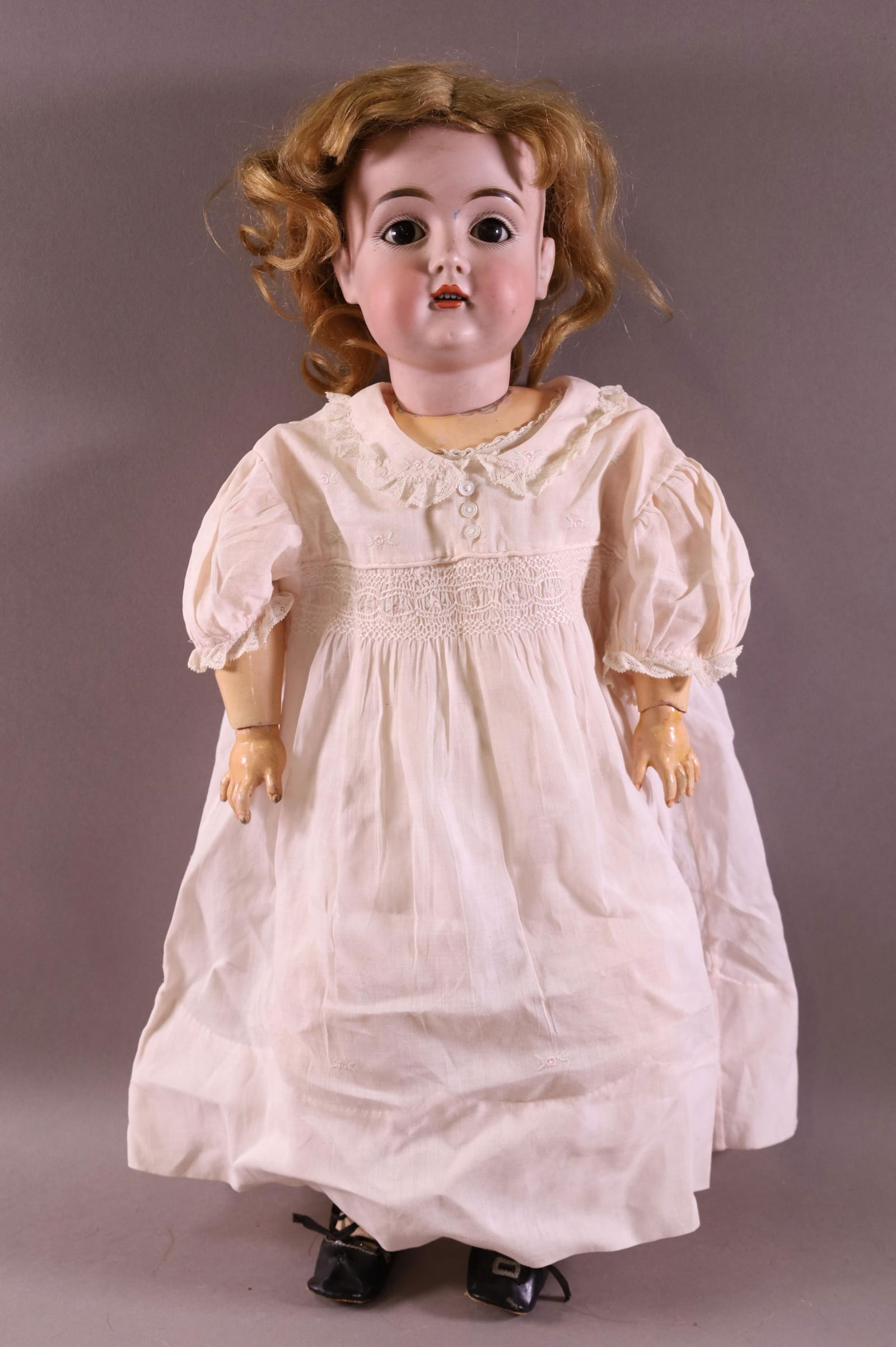 ANTIQUE GERMAN DOLL (1 of 6)