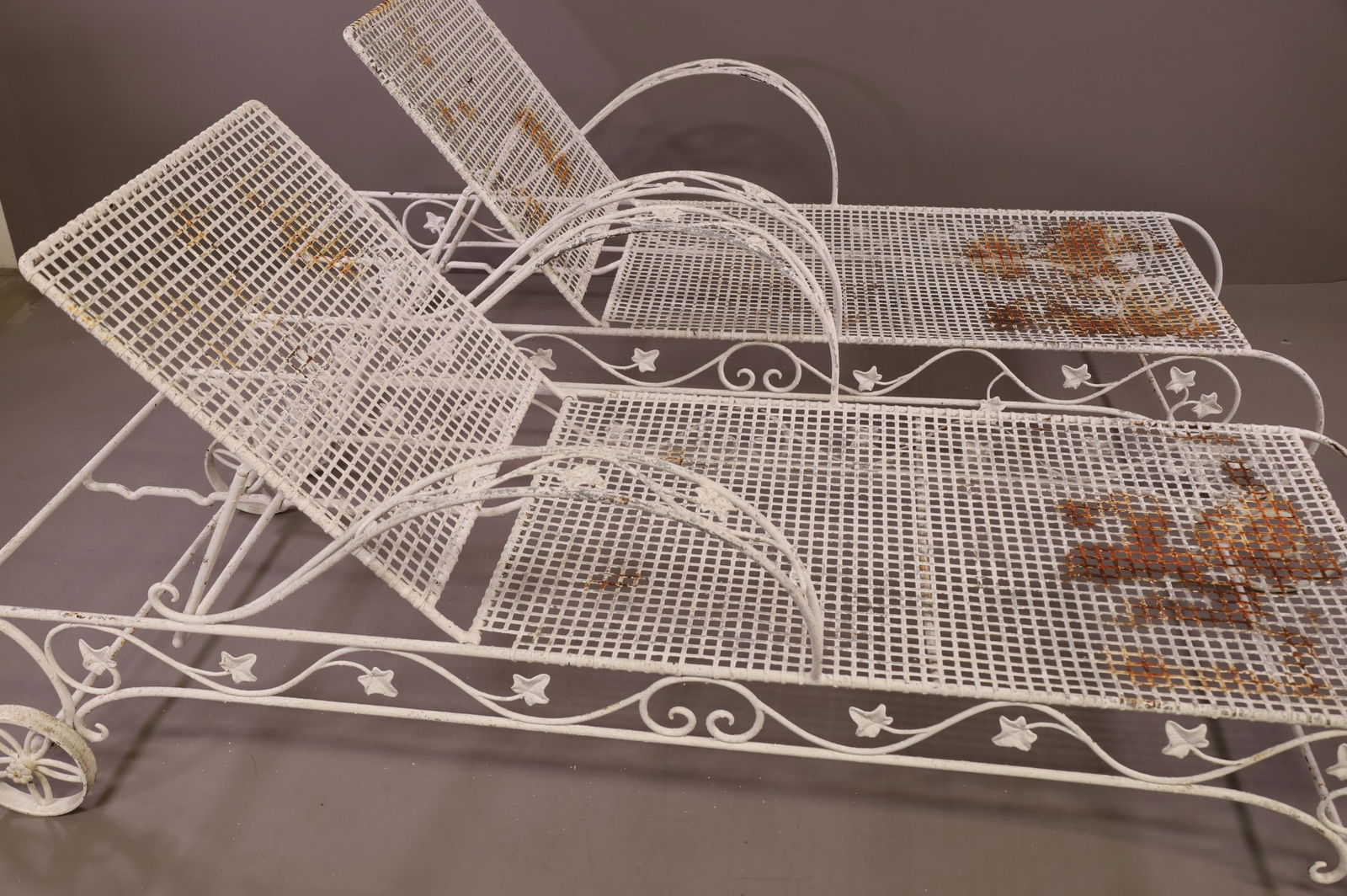 PAIR OF METAL PATIO CHAIRS (1 of 5)