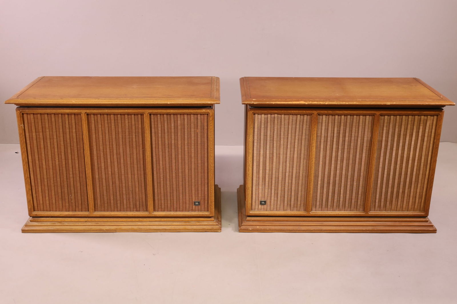 PAIR OF JBL TYPE C60 SPEAKERS (1 of 9)