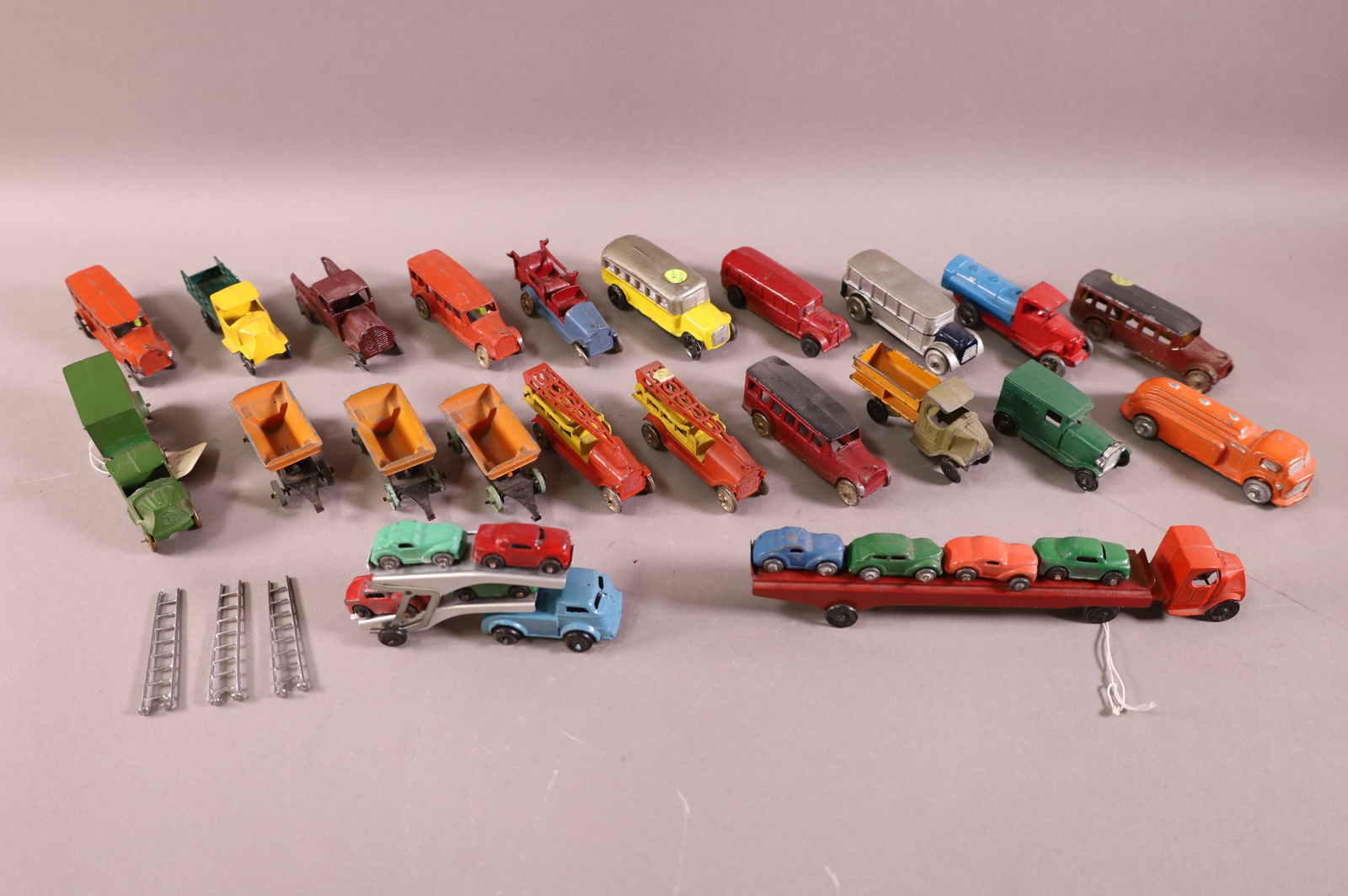 COLLECTION OF EARLY TOOTSIE TOY TRUCKS (1 of 7)