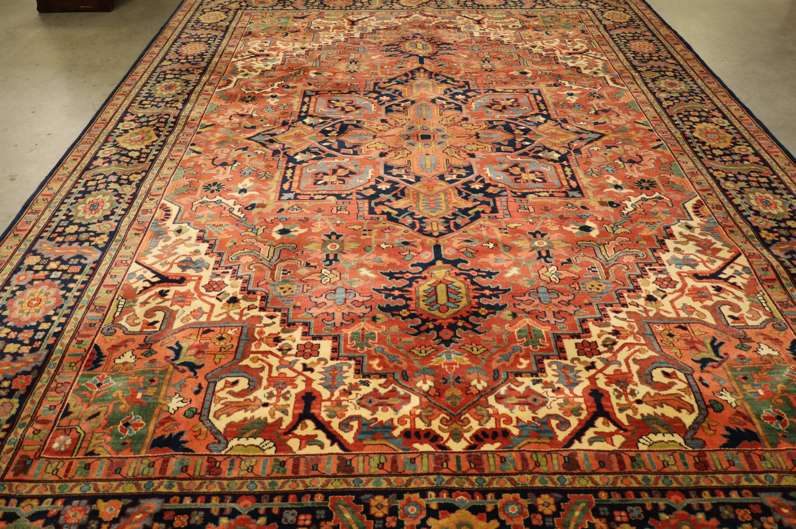 APPROX 10' x 14' KARASTAN RUG (1 of 4)