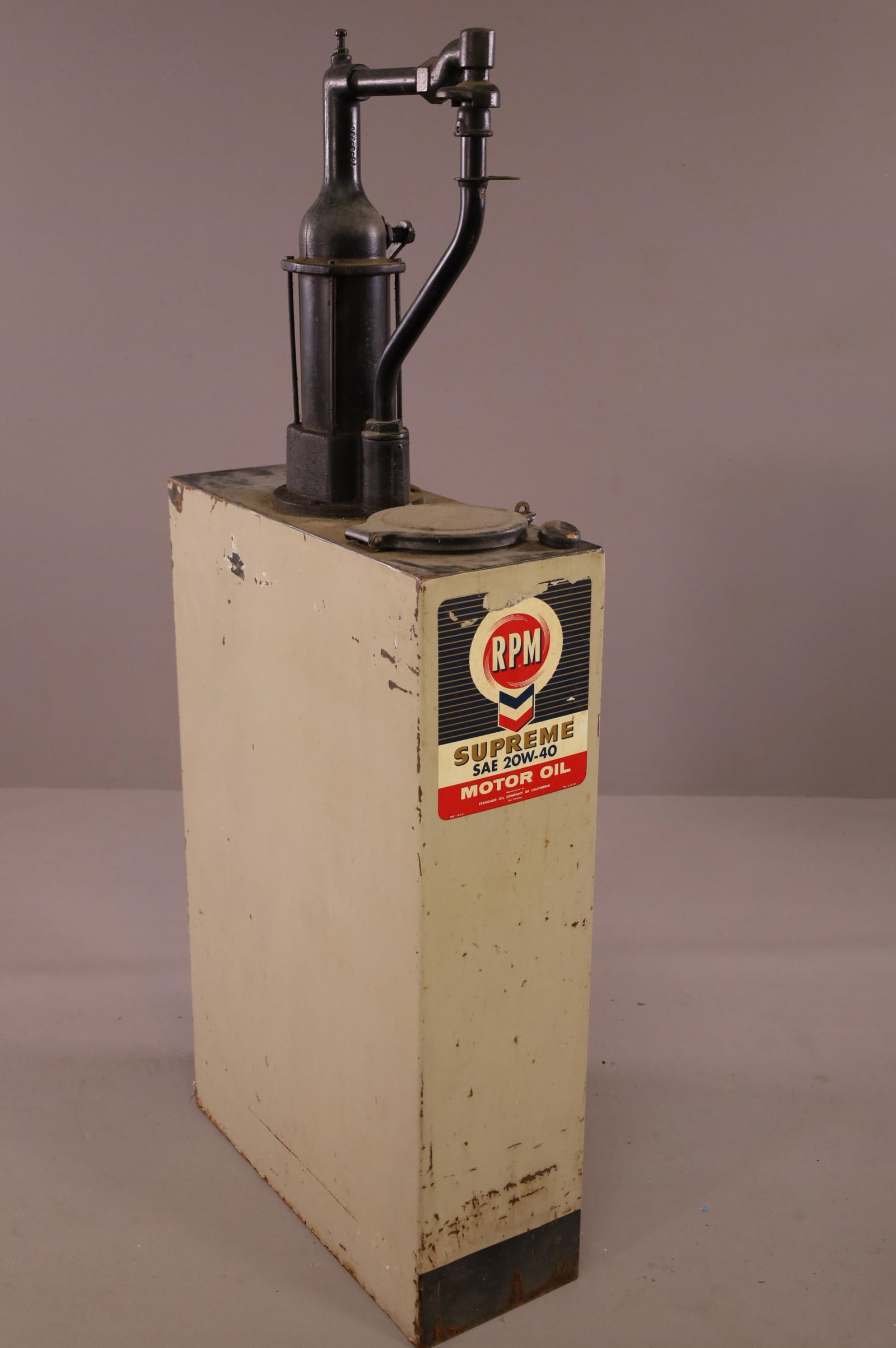 STANDARD OIL RPM LUBSTER: OIL LUBSTER, RPM DECALS. RUST, SURFACE WEAR. THIS ITEM EXCEEDS SIZE LIMITATIONS FOR IN HOUSE SHIPPING.