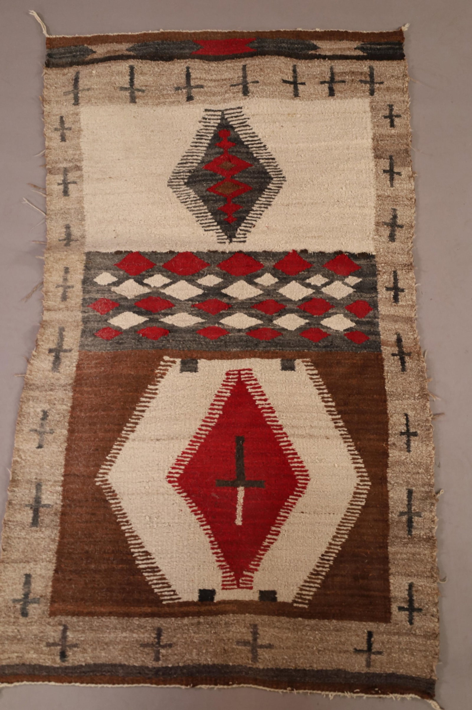 NATIVE AMERICAN NAVAJO BLANKET (1 of 3)