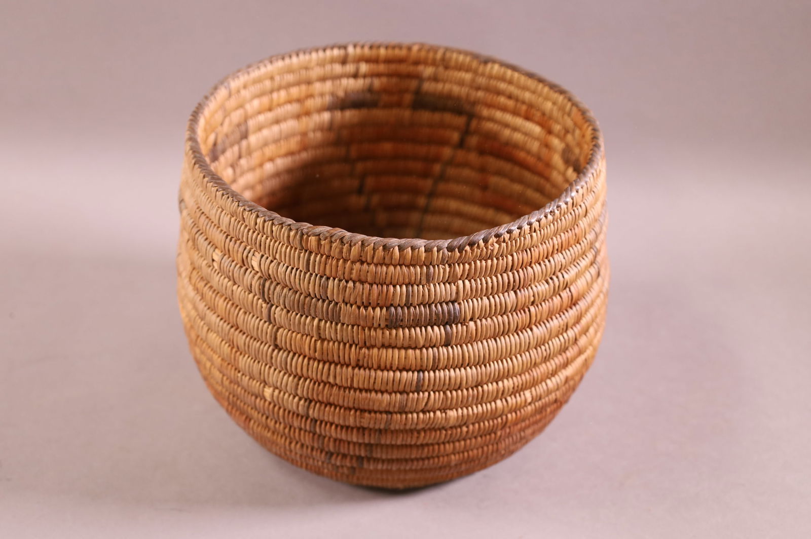 NATIVE AMERICAN BASKET (1 of 7)