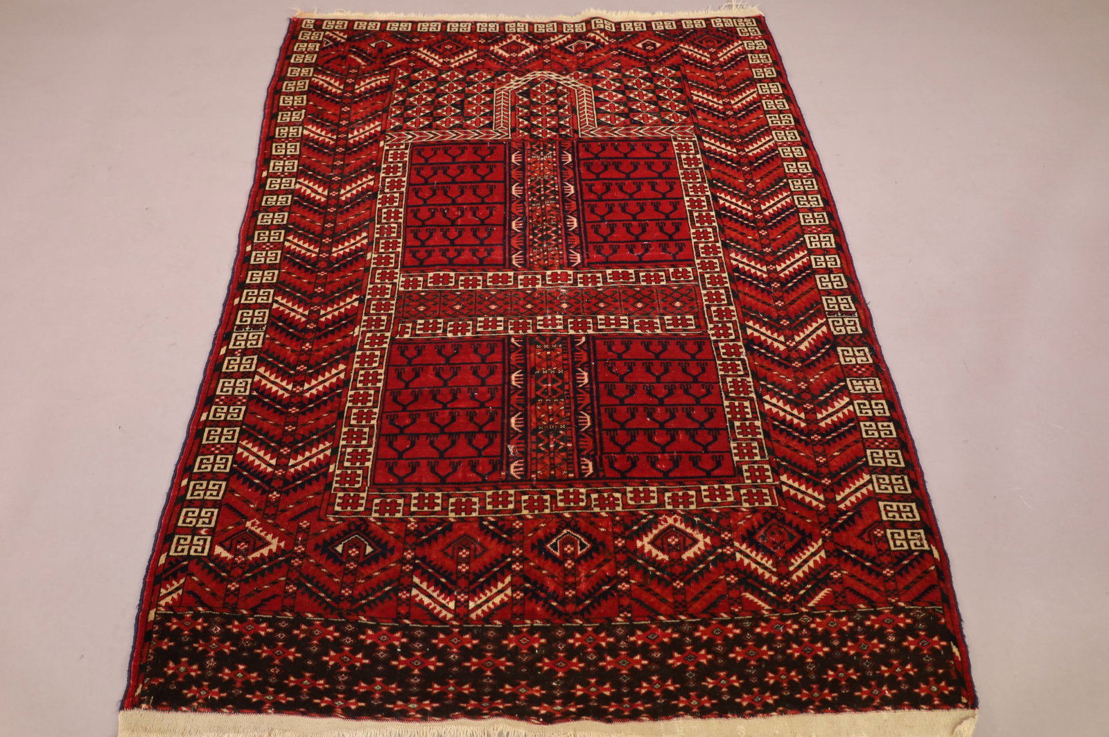 APPROX 5' 9" x 3' 11" HANDMADE WOOL RUG (1 of 4)