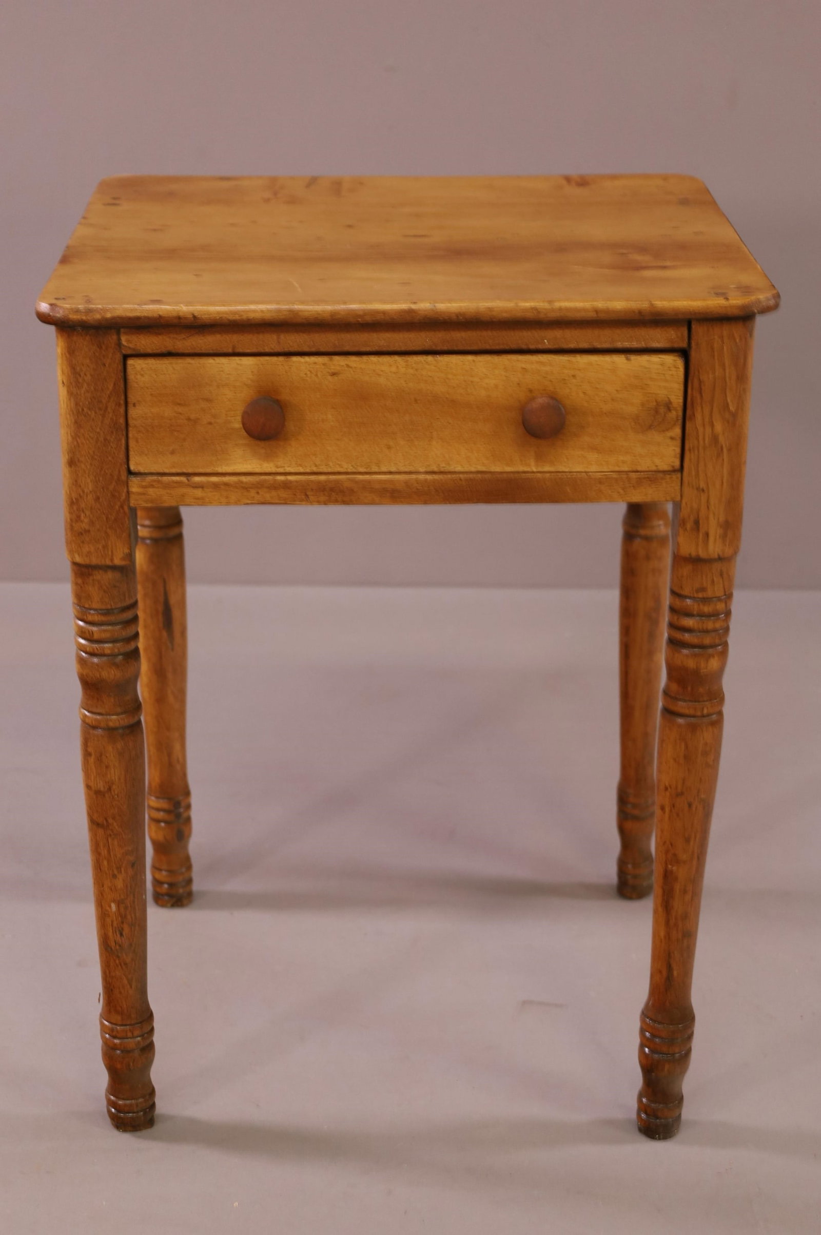 PRIMITIVE PINE 1 DRAWER SIDE TABLE (1 of 2)