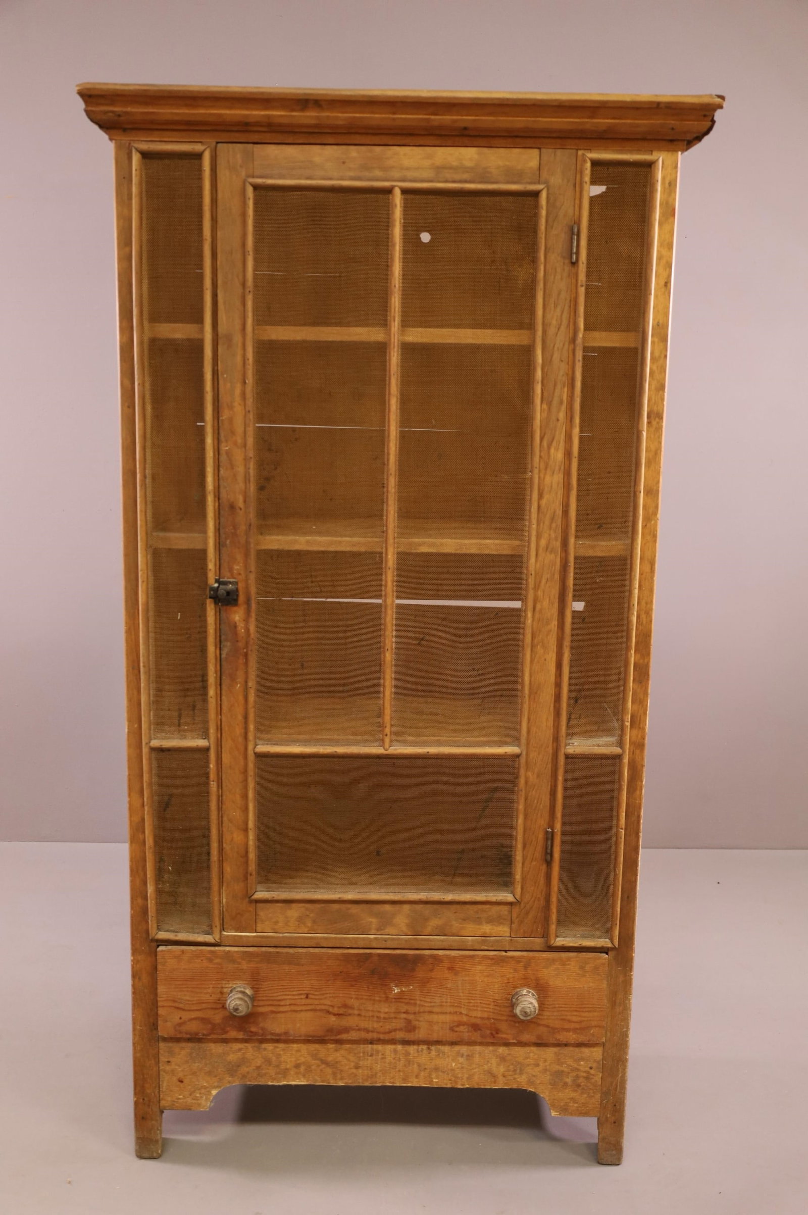 PRIMITIVE PINE PIE SAFE (1 of 3)