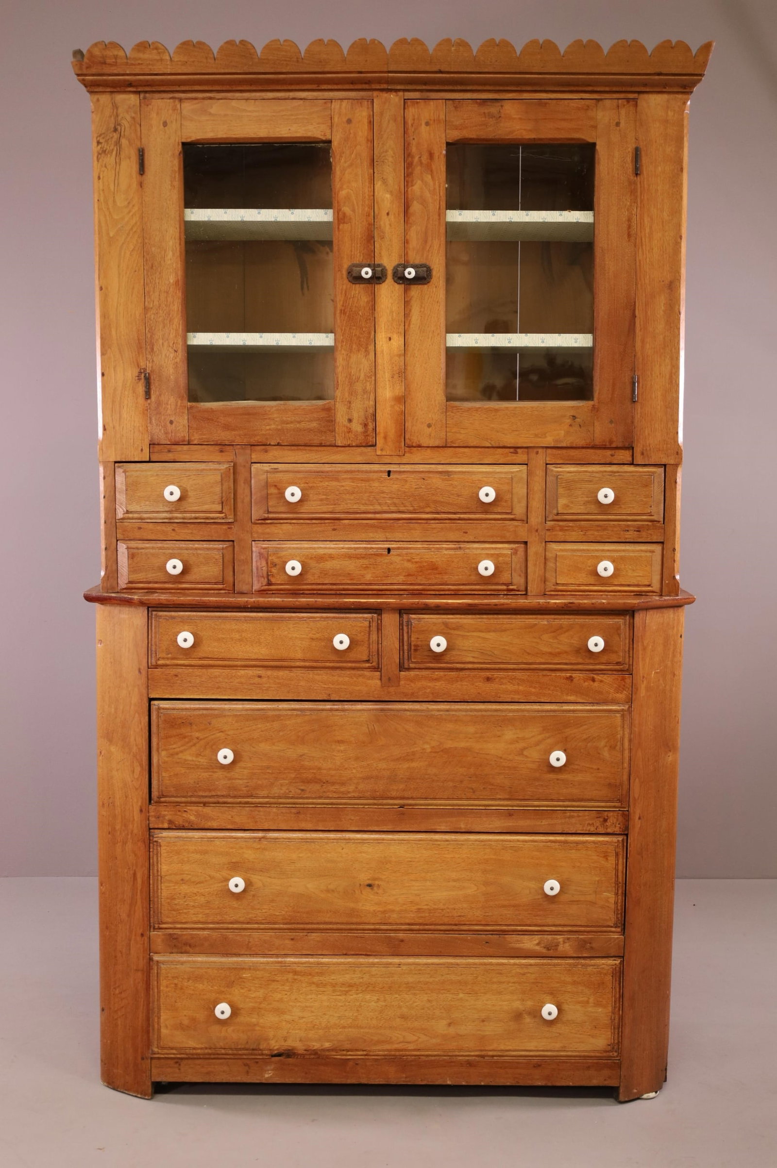 PRIMITIVE KITCHEN CUPBOARD (1 of 3)