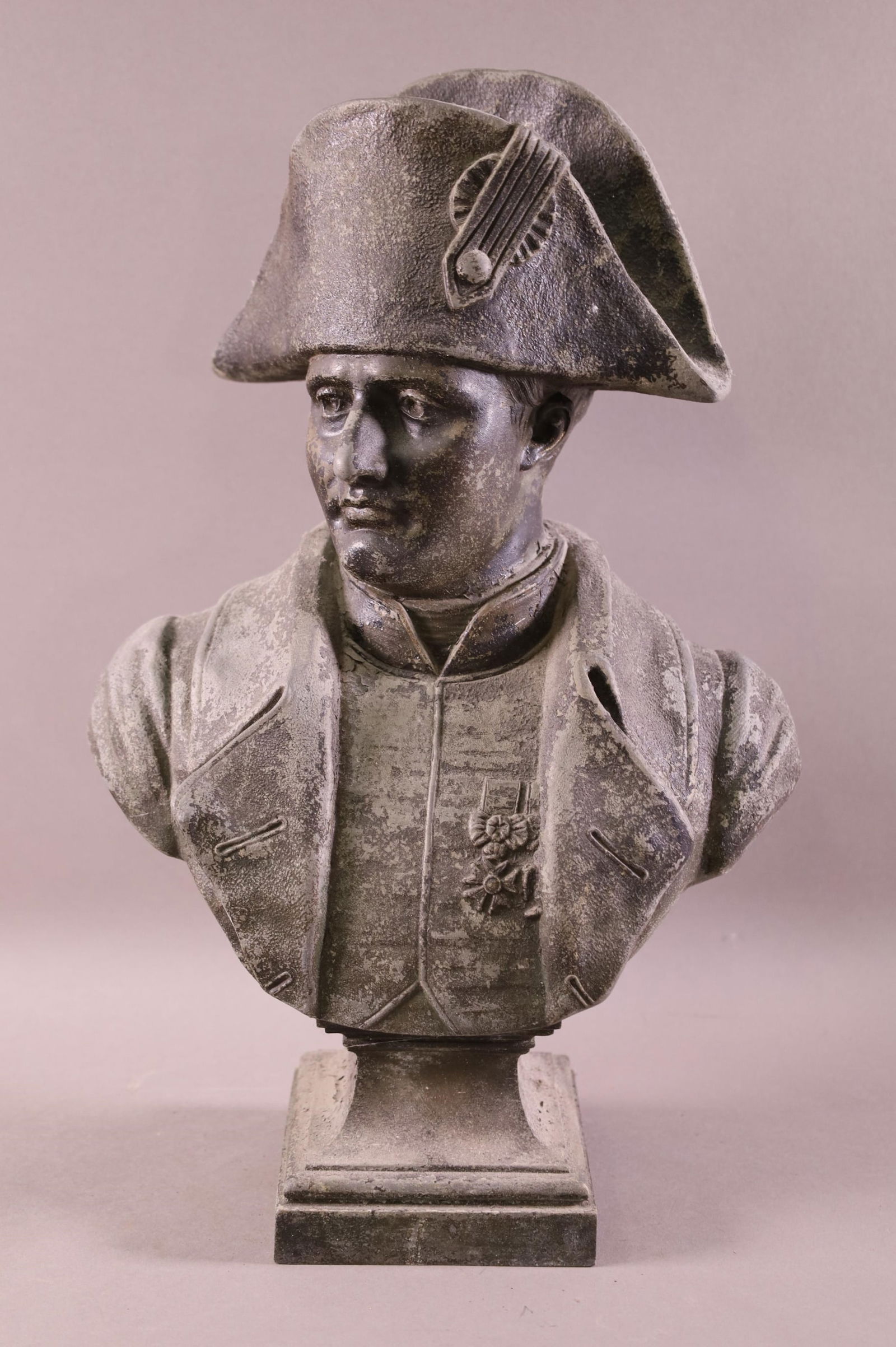 LARGE SPELTER BUST OF NAPOLEAN (1 of 2)