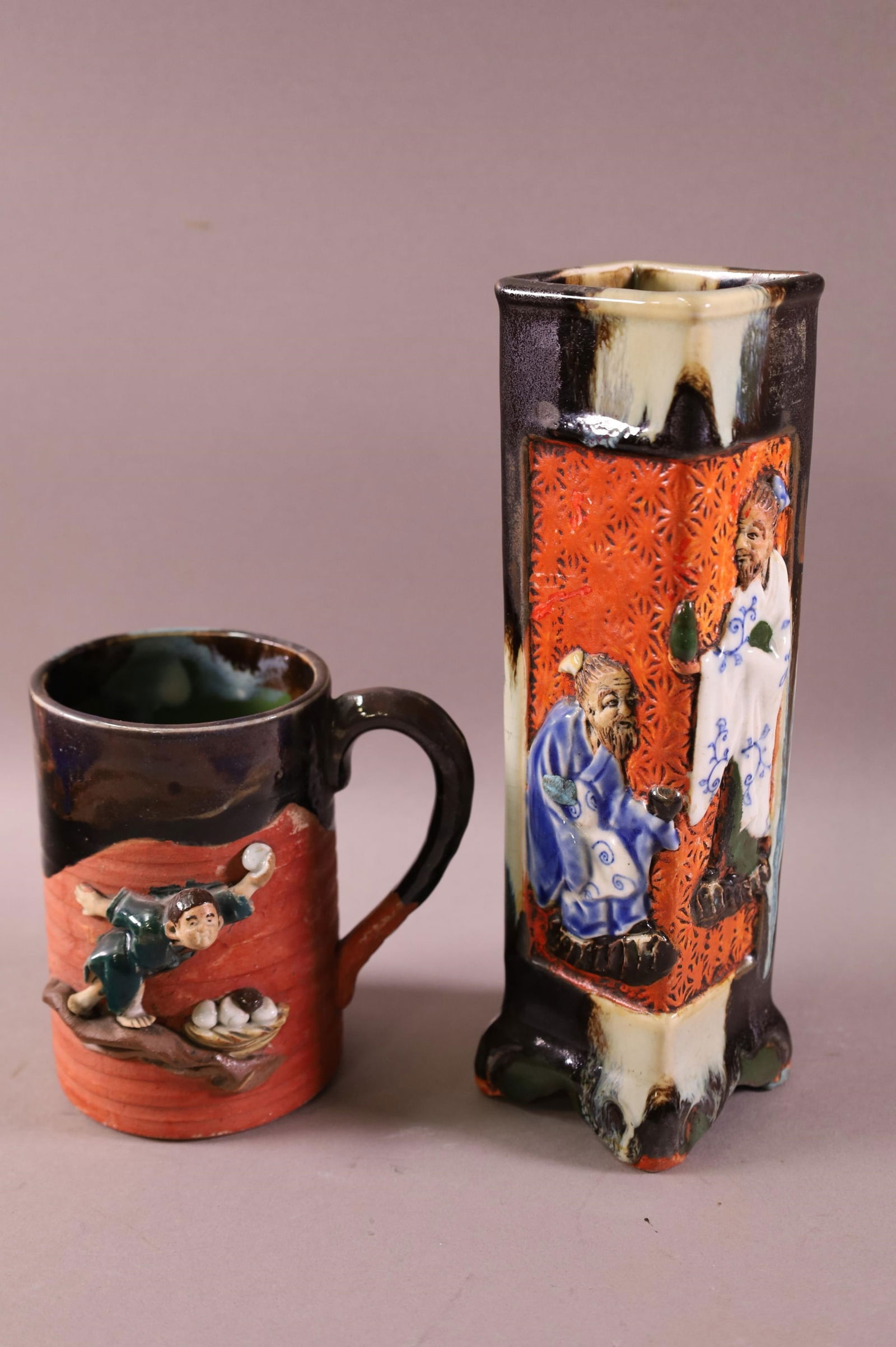 TWO PIECES OF JAPANESE PORCELAIN (1 of 2)