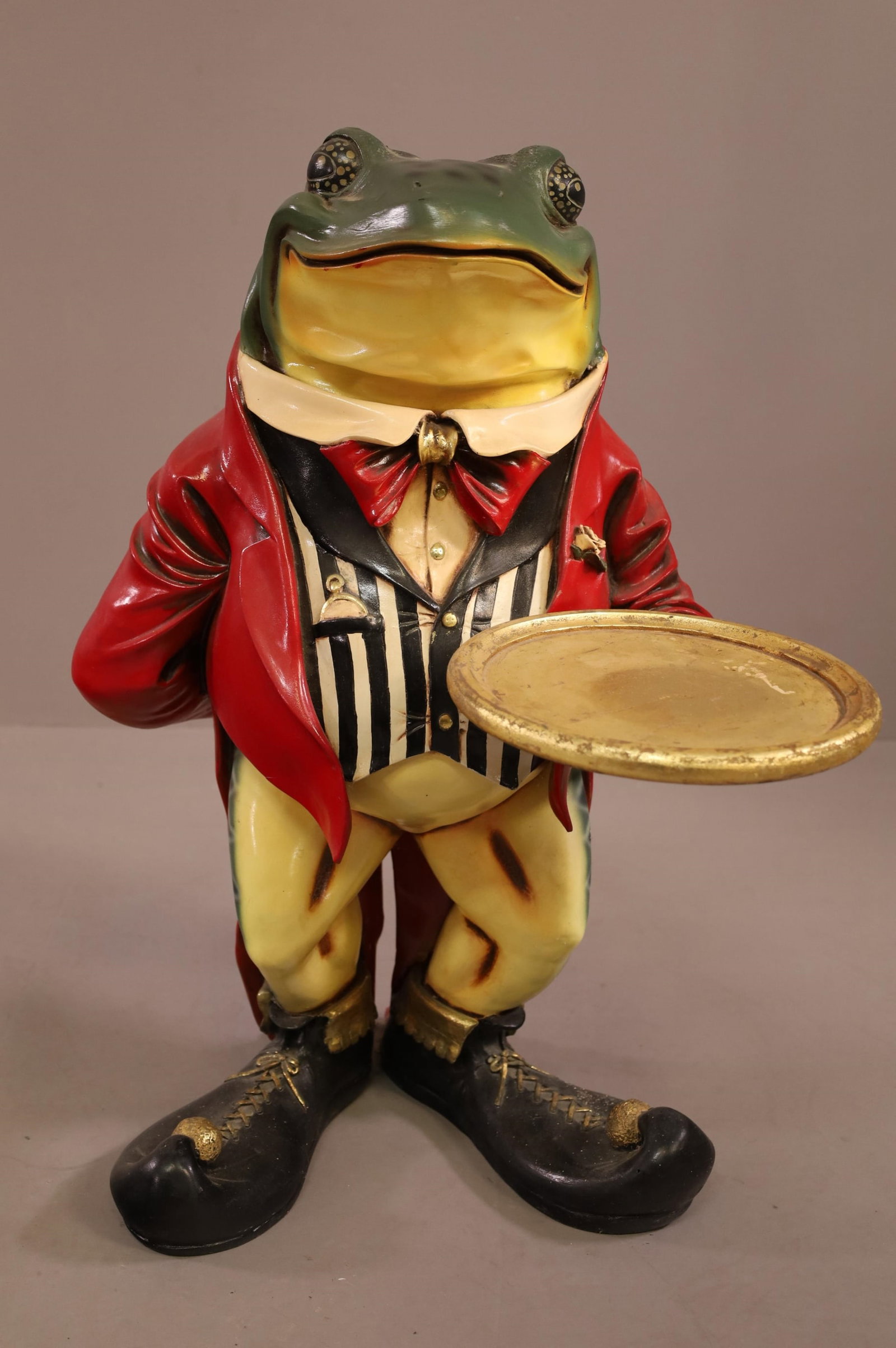 WHIMSICAL FROG BUTLER STATUE (1 of 3)