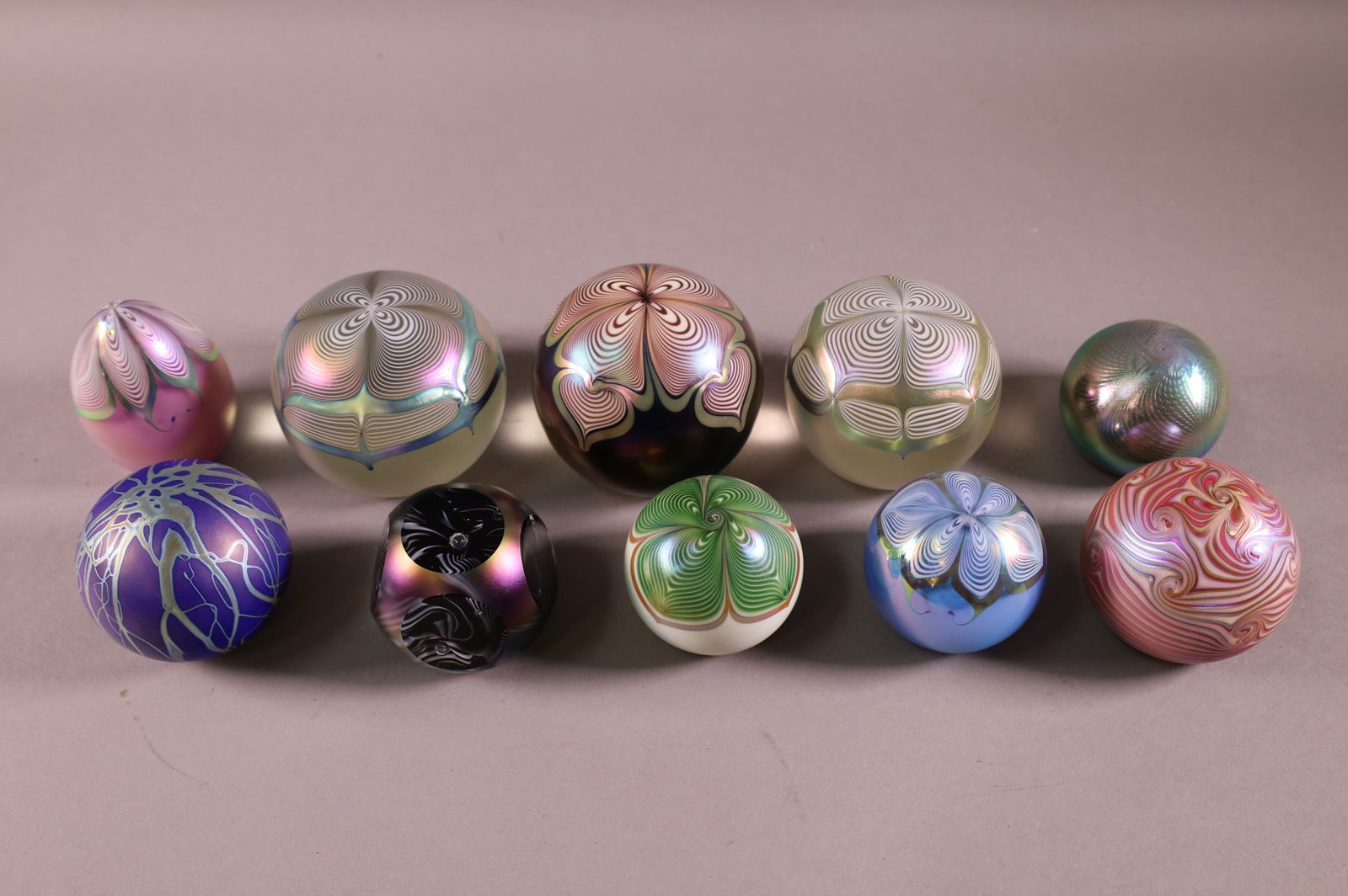 10 ART GLASS PAPERWEIGHTS (1 of 4)