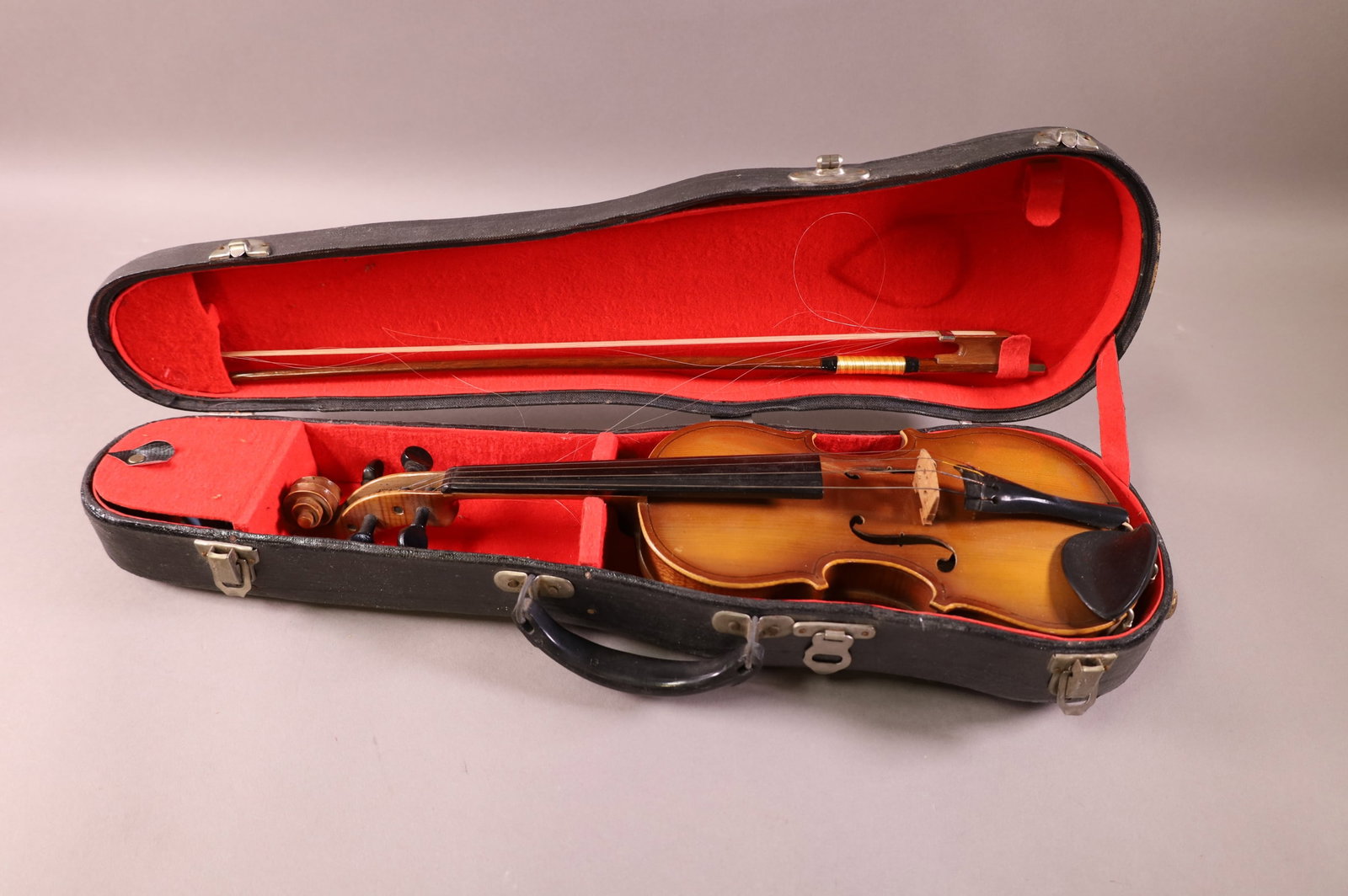 CHILD'S VIOLIN (1 of 4)