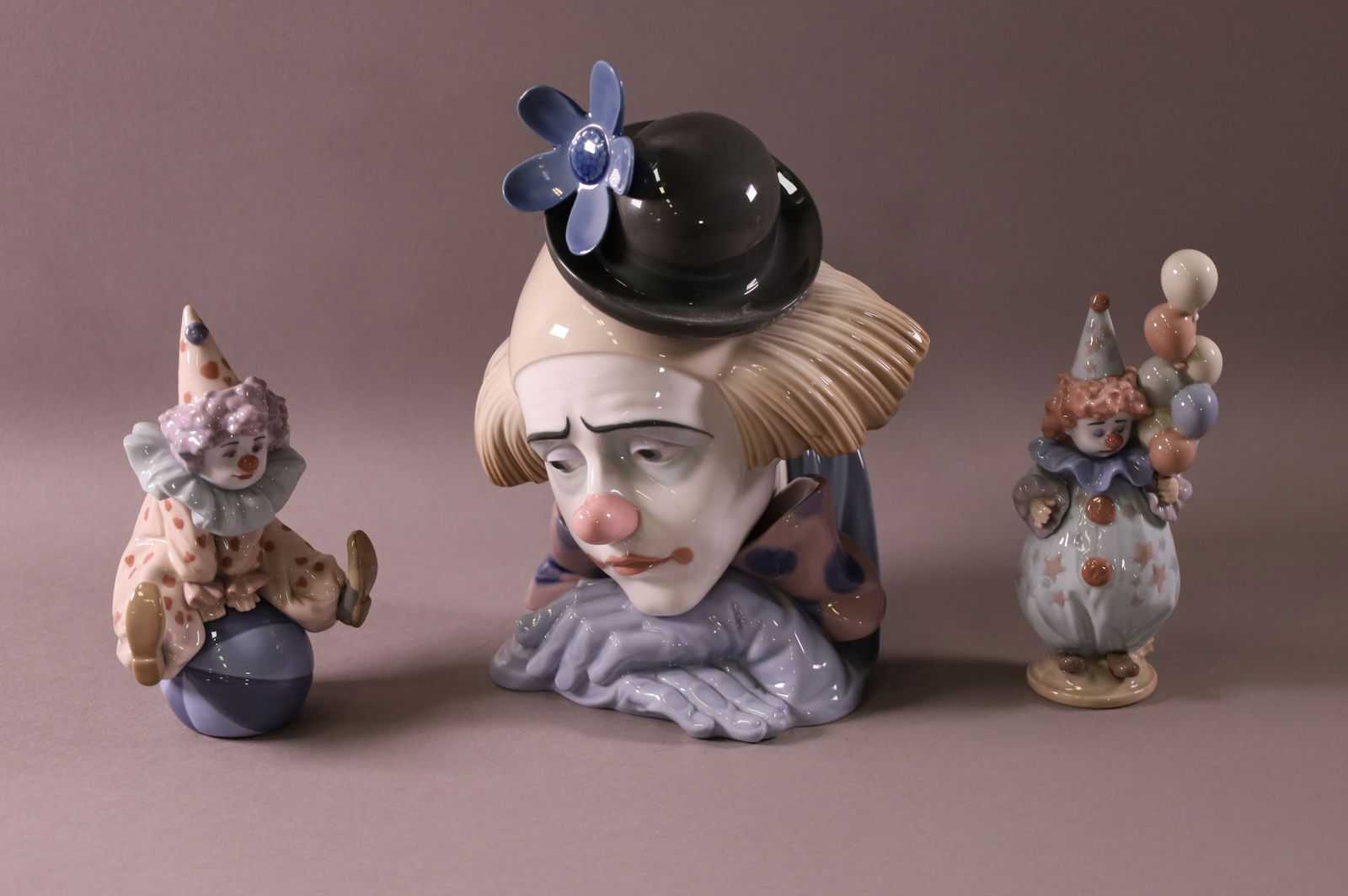 3 LLADRO FIGURES (1 of 3)