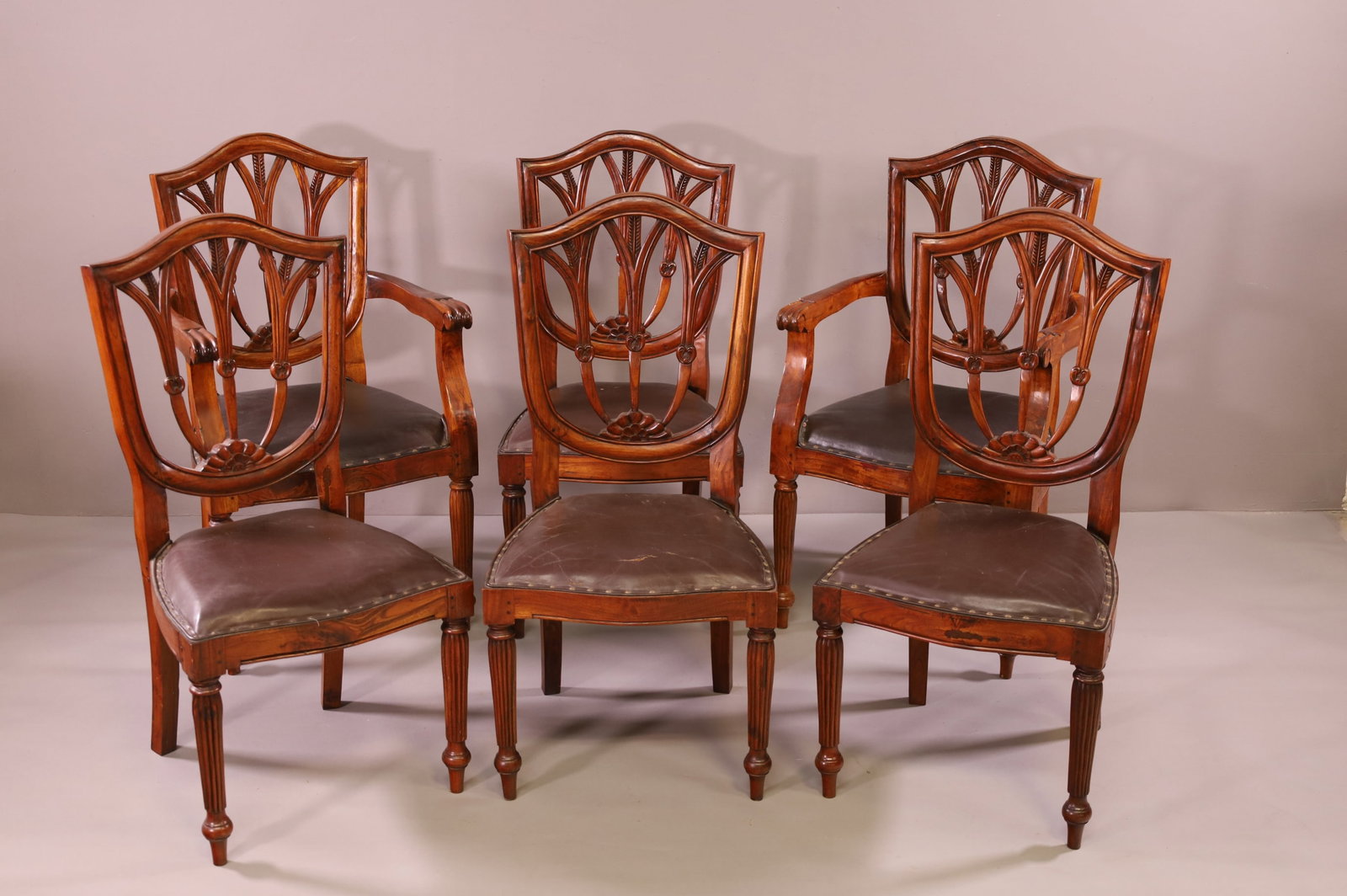 SET OF 6 CARVED DINING CHAIRS (1 of 5)