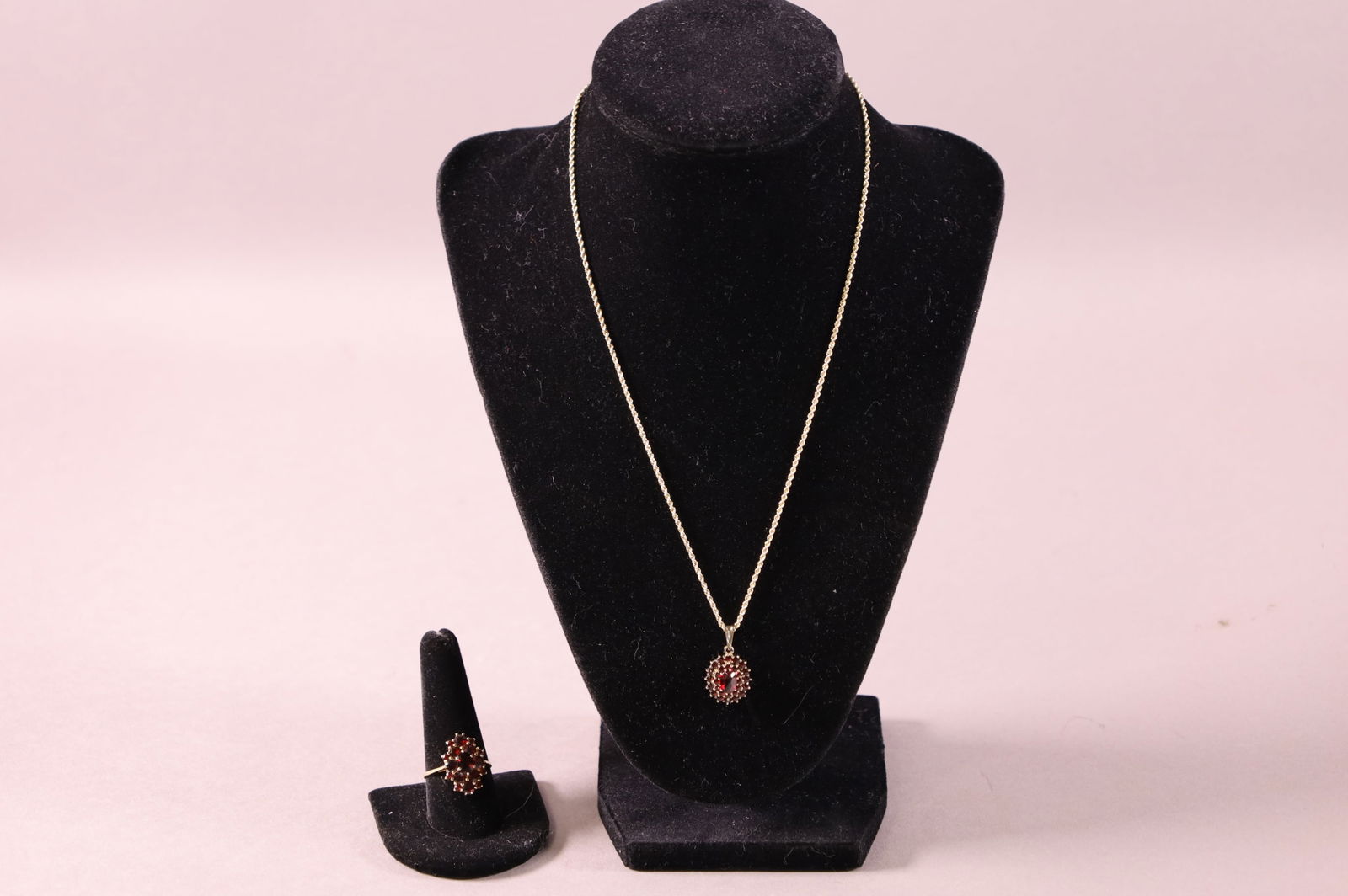 14K GOLD GARNET RING & PENDANT (1 of 5)