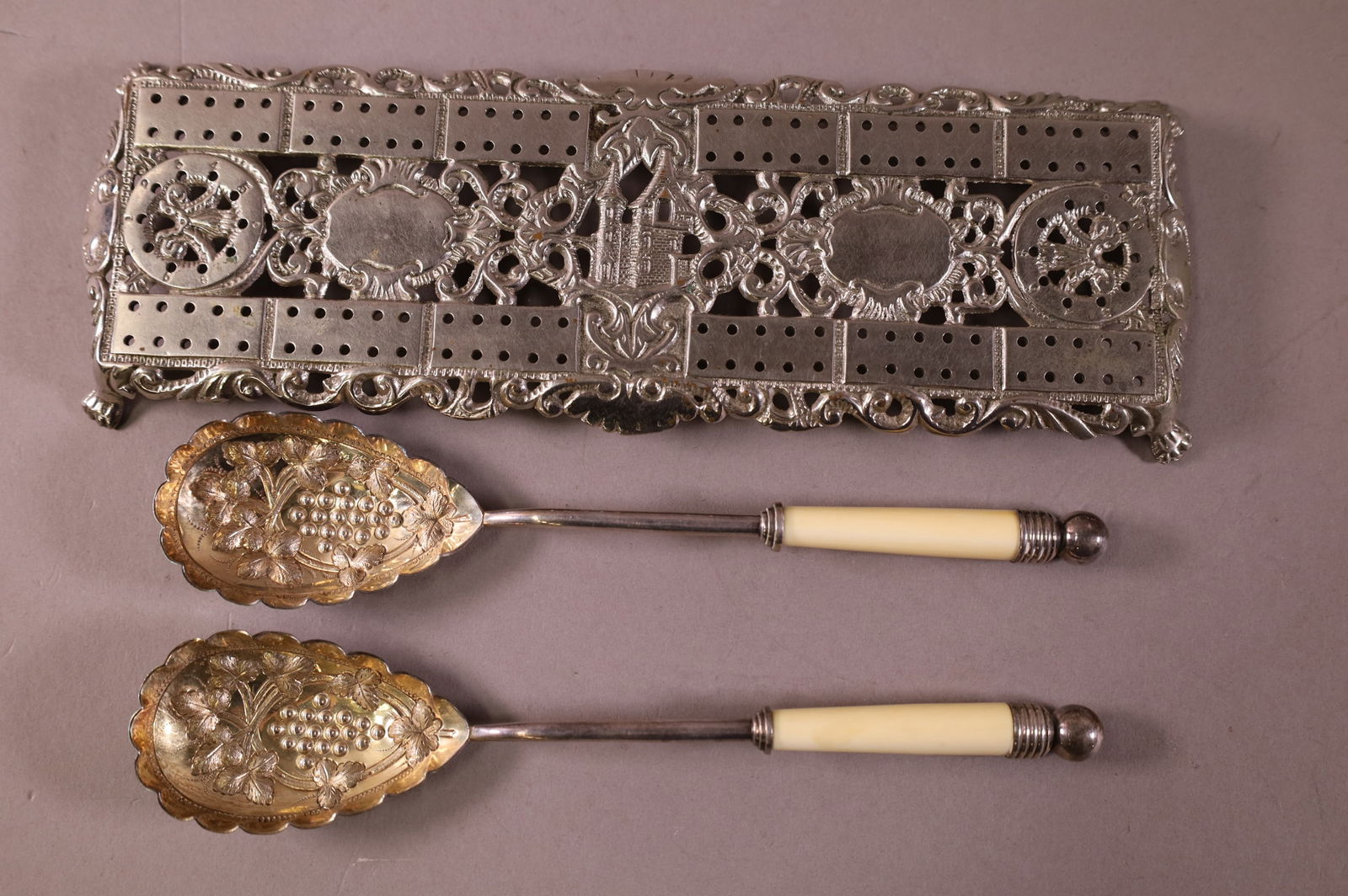 3 PCS. VICTORIAN SILVERPLATE (1 of 3)