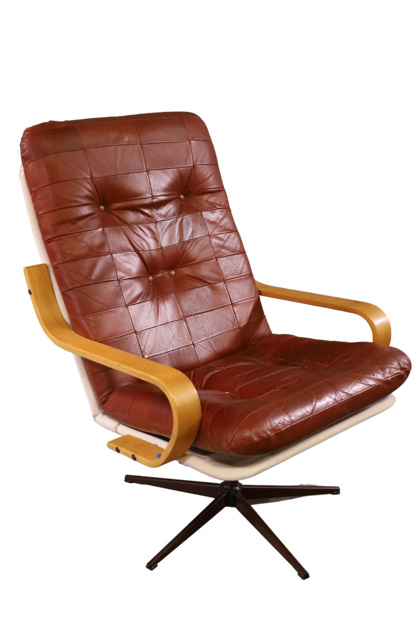 DANISH LOUNGE CHAIR: MID CENTURY MODERN DANISH LOUNGE CHAIR, ROLLED ARM, LOOSE LEATHER CUSHION. ATTRIBUTED TO WESTNOFA. UNMARKED. 26 1/2" W x 33" D x 37 1/2" H. THIS ITEM EXCEEDS SIZE LIMITATIONS FOR IN HOUSE SHIPPING.