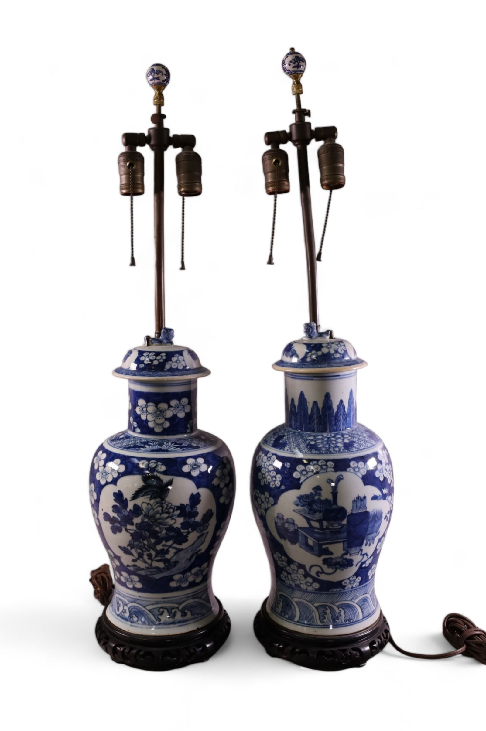 PAIR OF CHINESE BLUE AND WHITE LAMPS (1 of 7)