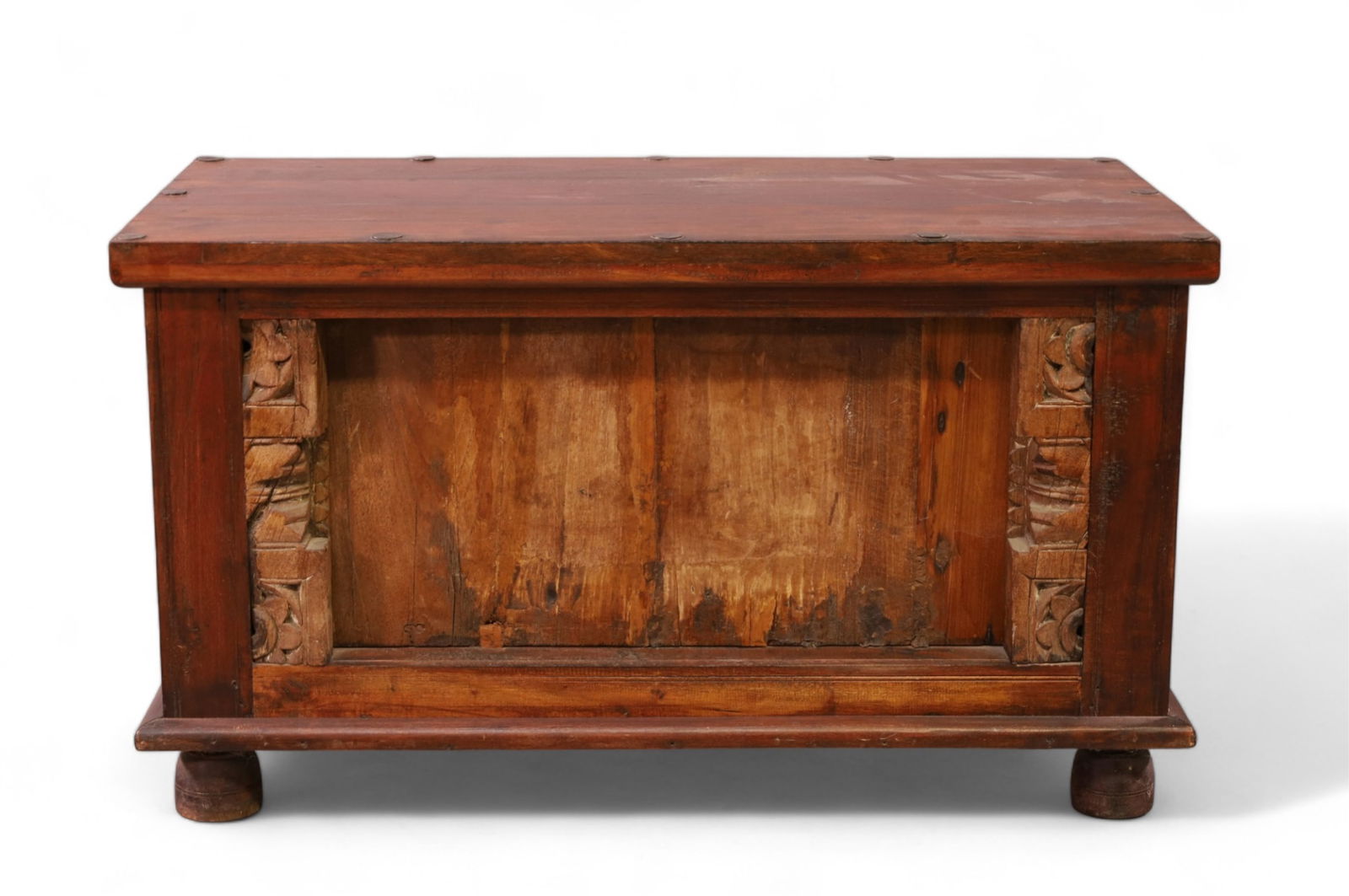 ASIAN STYLE TRUNK (1 of 4)