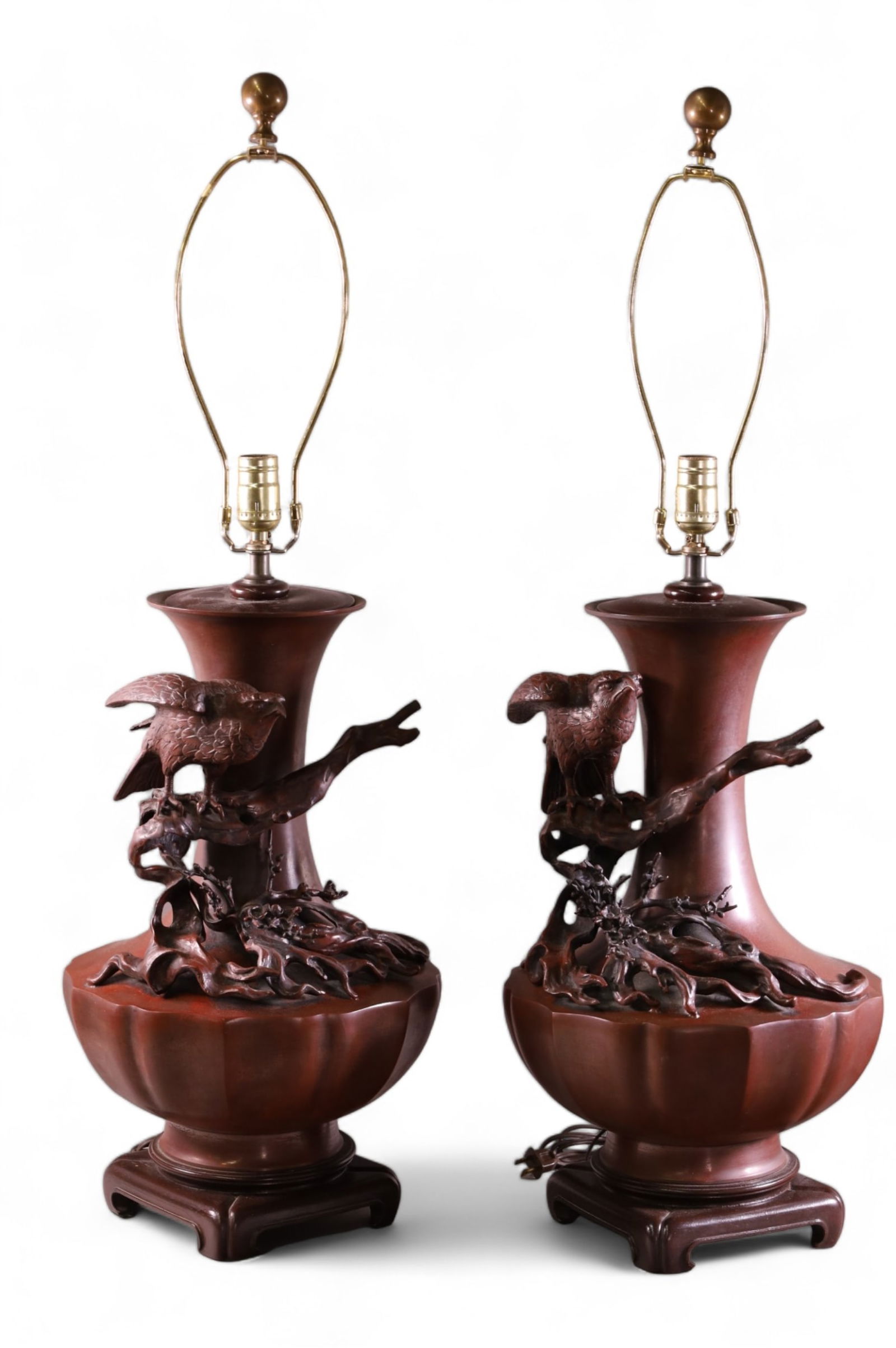 PAIR OF JAPANESE BRONZE TABLE LAMPS (1 of 3)