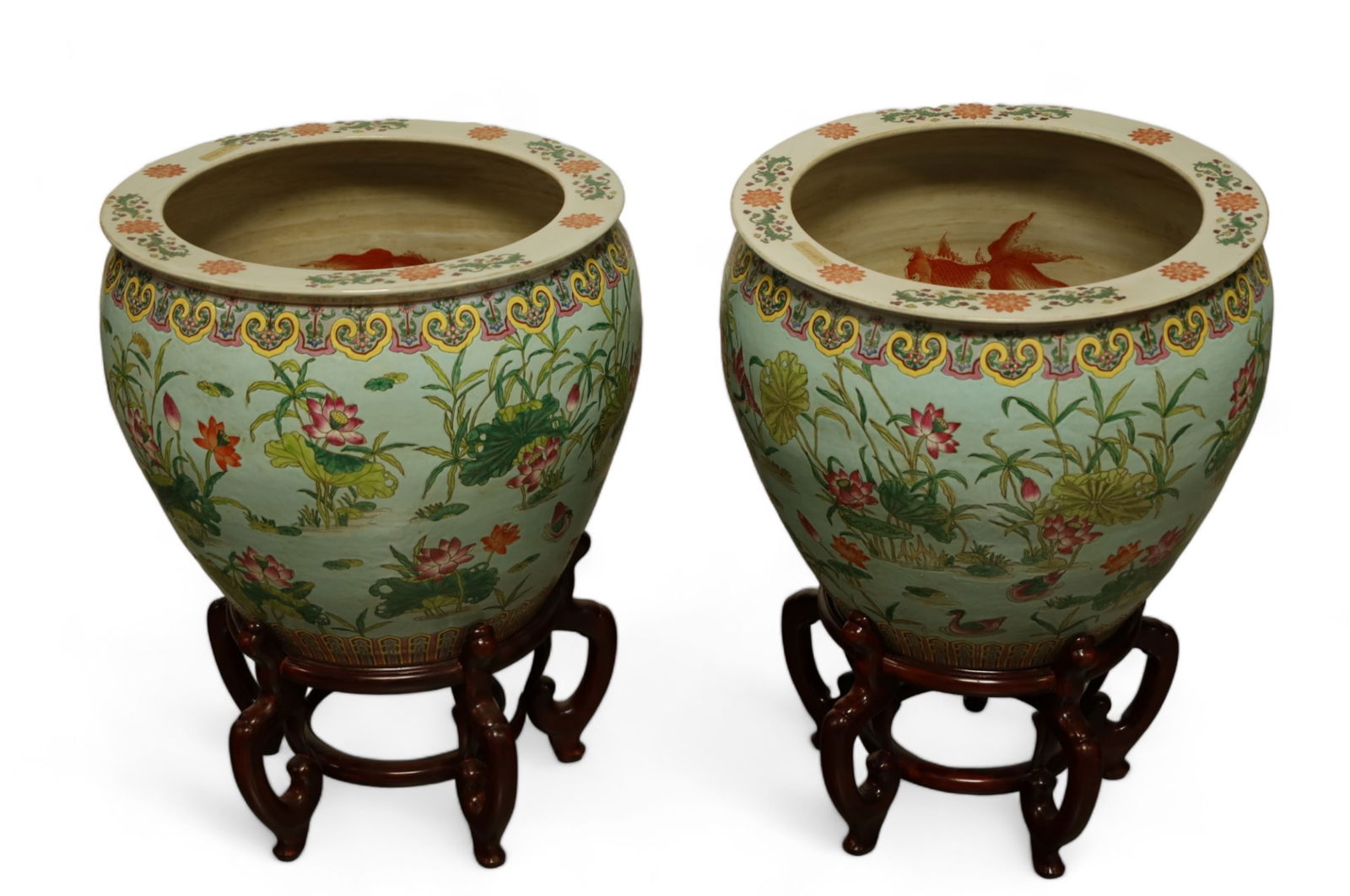 PAIR OF LARGE CHINESE PORCELAIN FISH BOWLS (1 of 5)