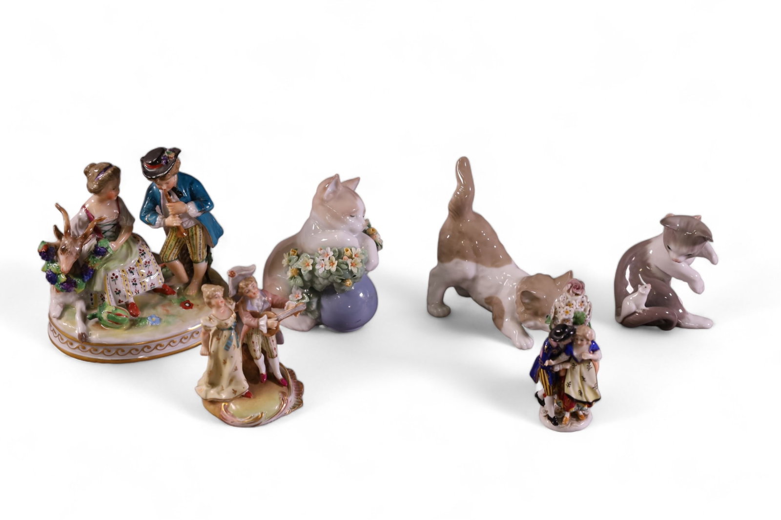 6 PORCELIAN FIGURES INCLUDING LLADRO (1 of 3)