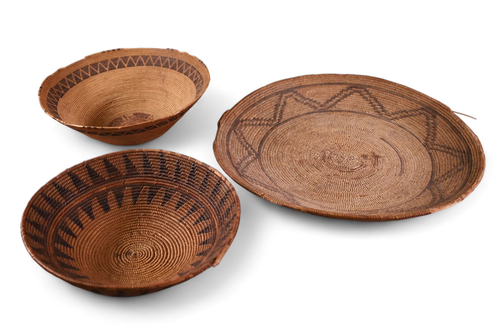 3 NATIVE AMERICAN BASKETS (1 of 4)