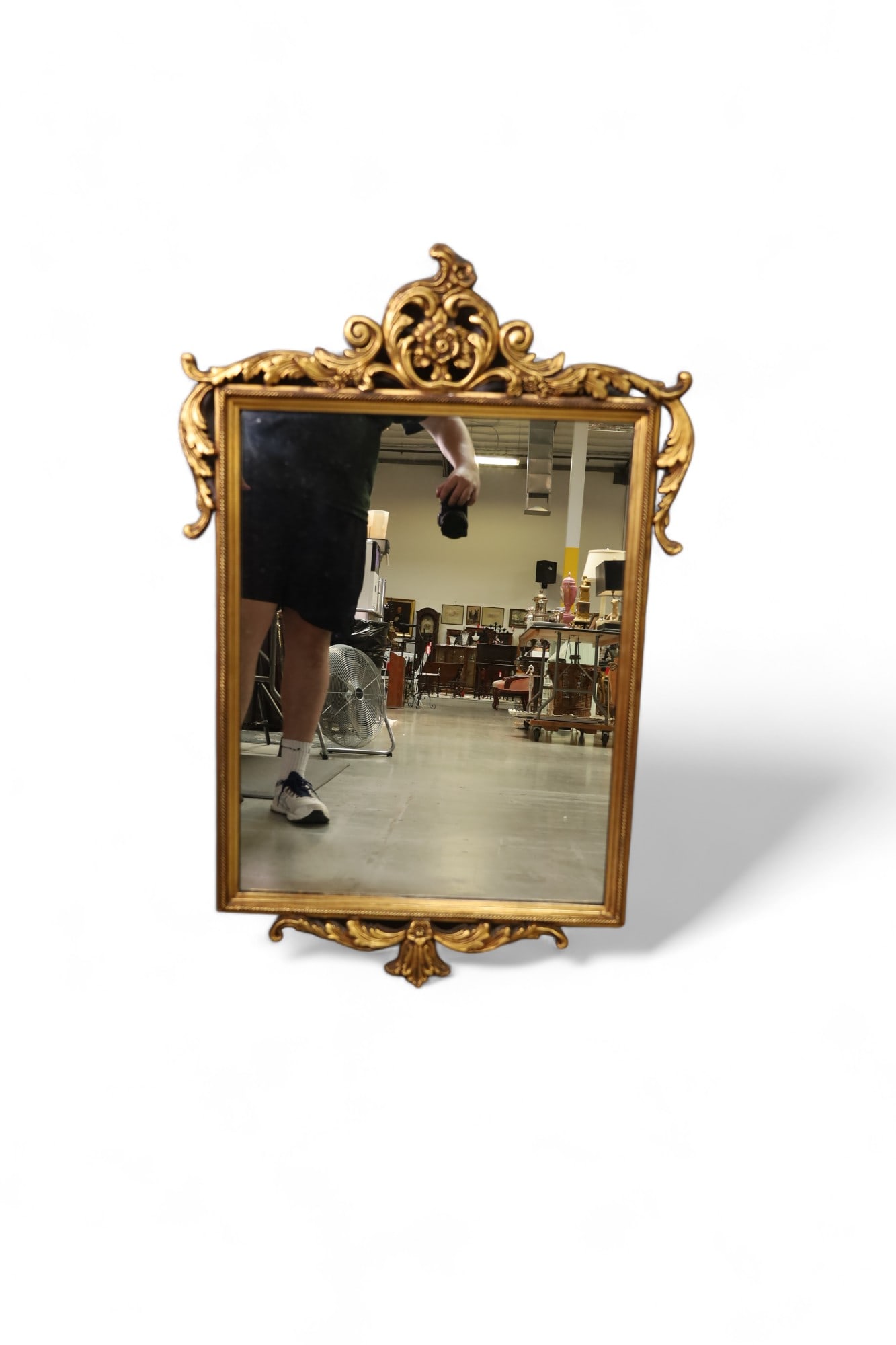 GOLD GILT WALL MIRROR: GOLD GILT GESSO AND WOOD CARVED WALL MIRROR. 27 X 42