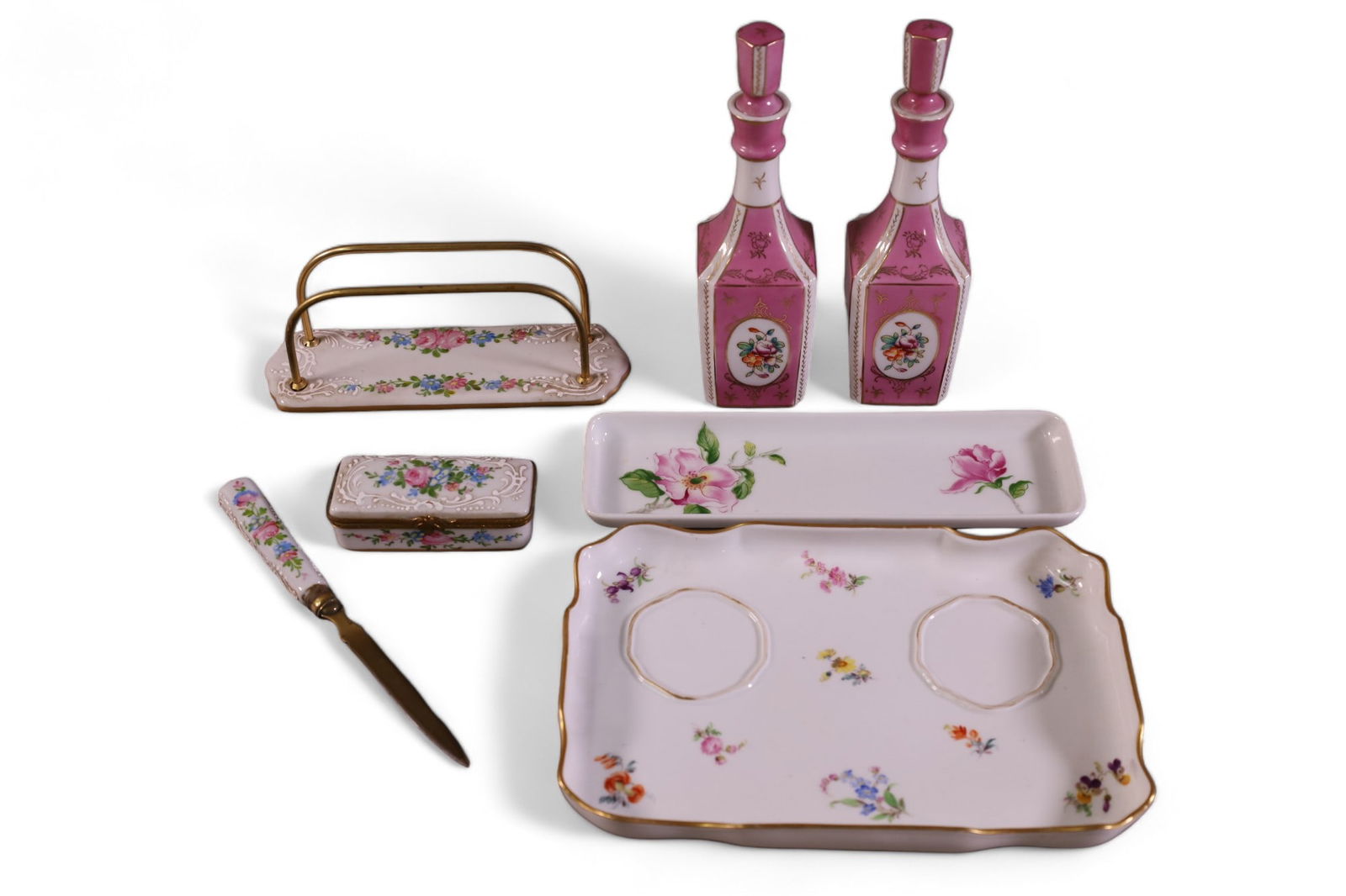 7 PIECES OF PORCELAIN (1 of 5)