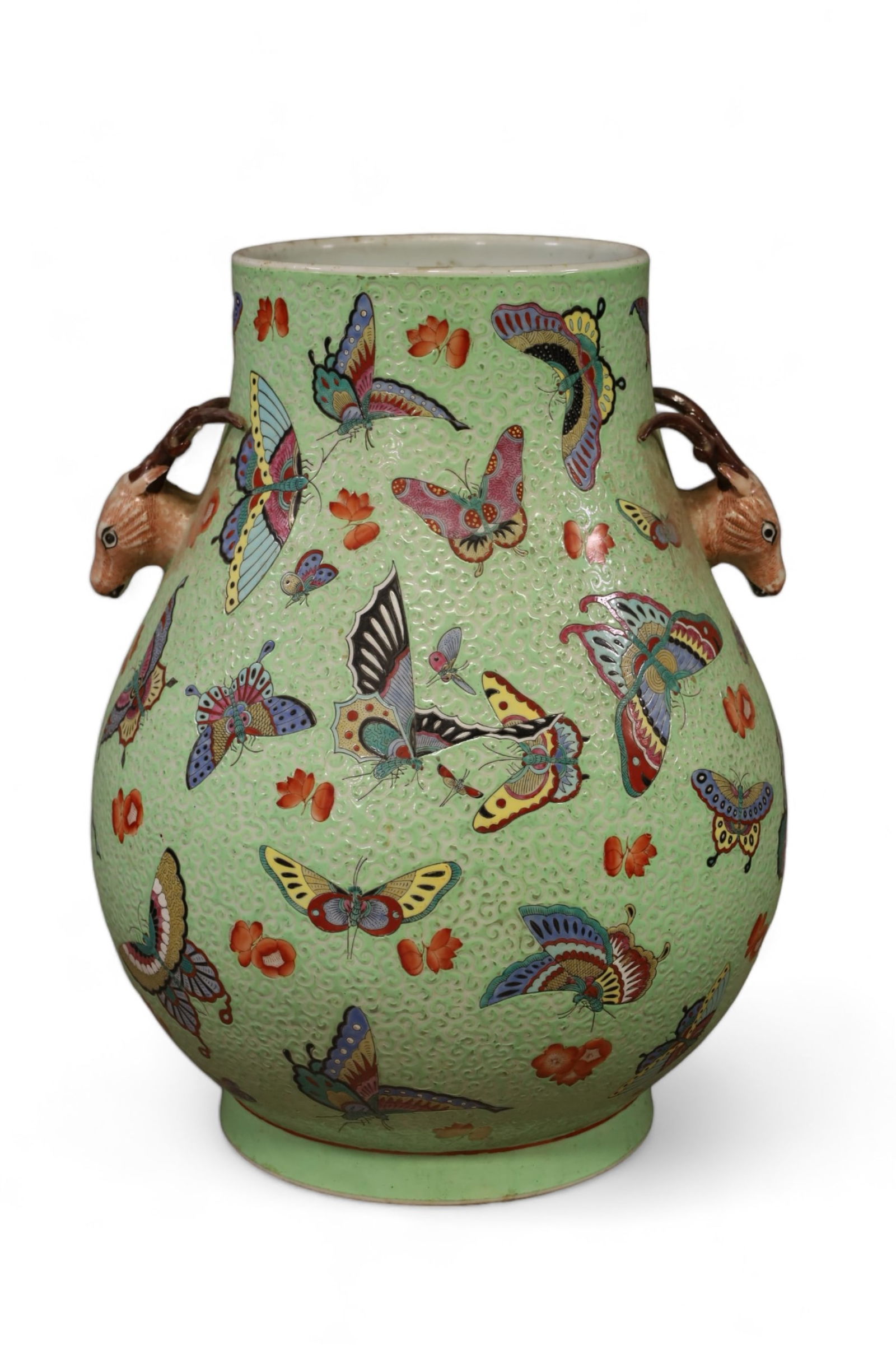 LARGE CHINESE PORCELAIN VASE (1 of 3)