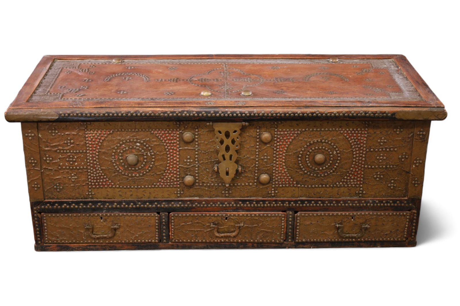 BRASS TACKED COLONIAL TRUNK (1 of 2)
