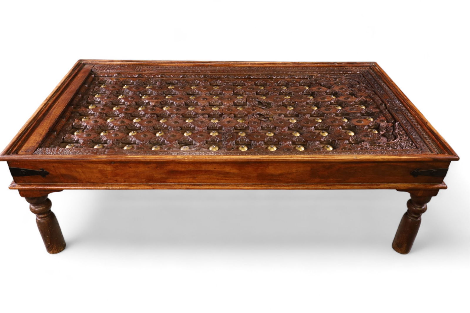 HIGHLY CARVED COFFEE TABLE (1 of 3)