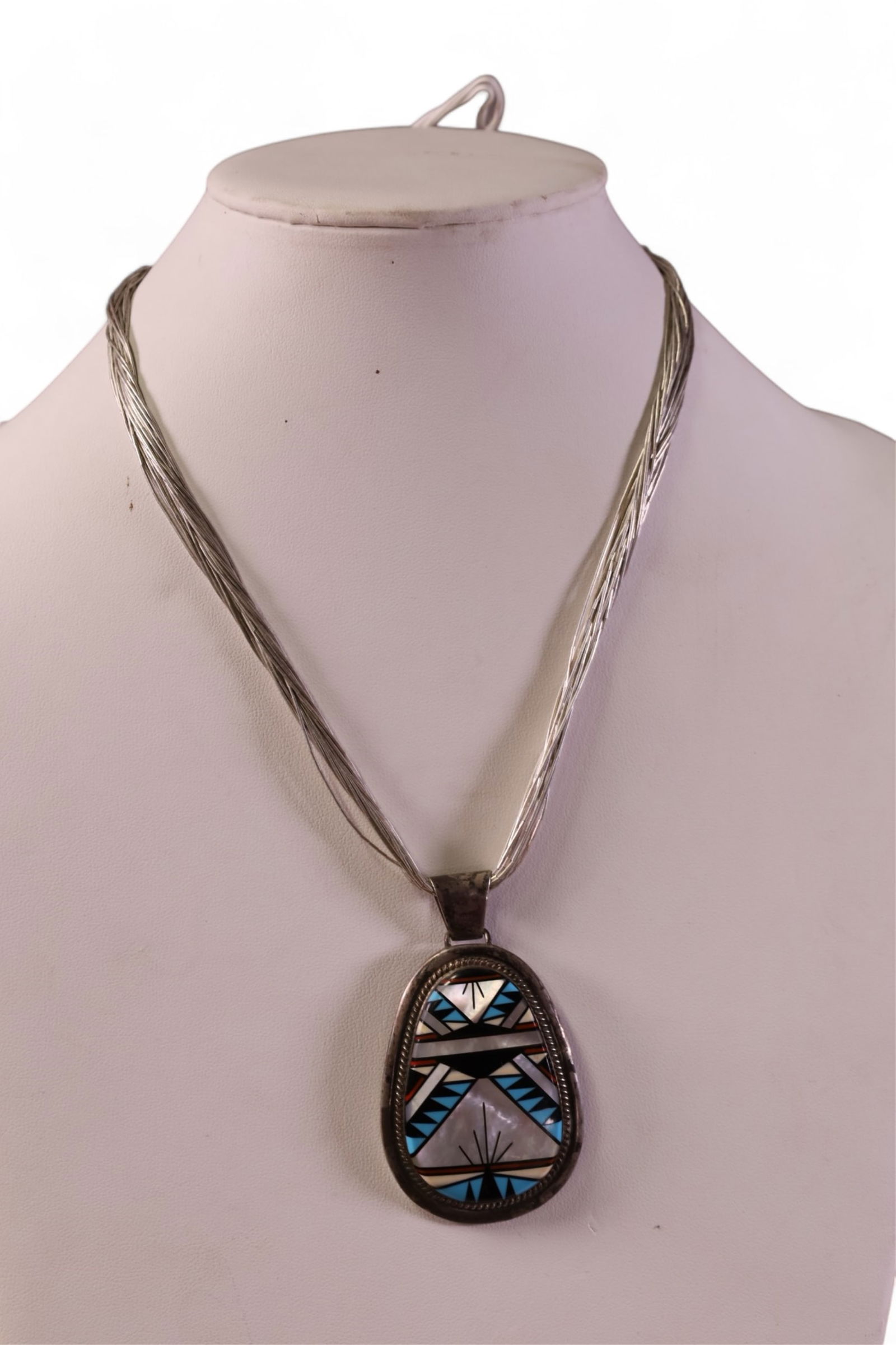 NATIVE AMERICAN ZUNI NECKLACE (1 of 3)