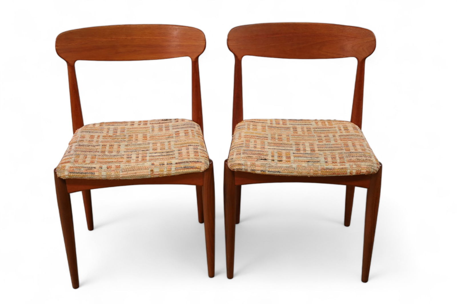 PAIR OF DANISH MODERN SIDE CHAIRS (1 of 4)
