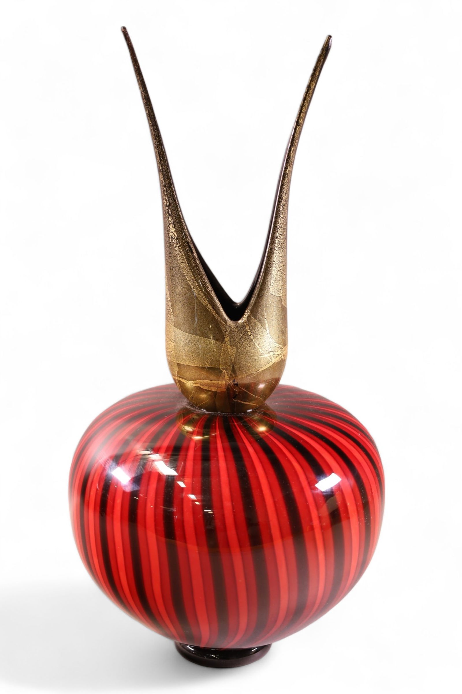 LARGE ART GLASS VASE (1 of 2)